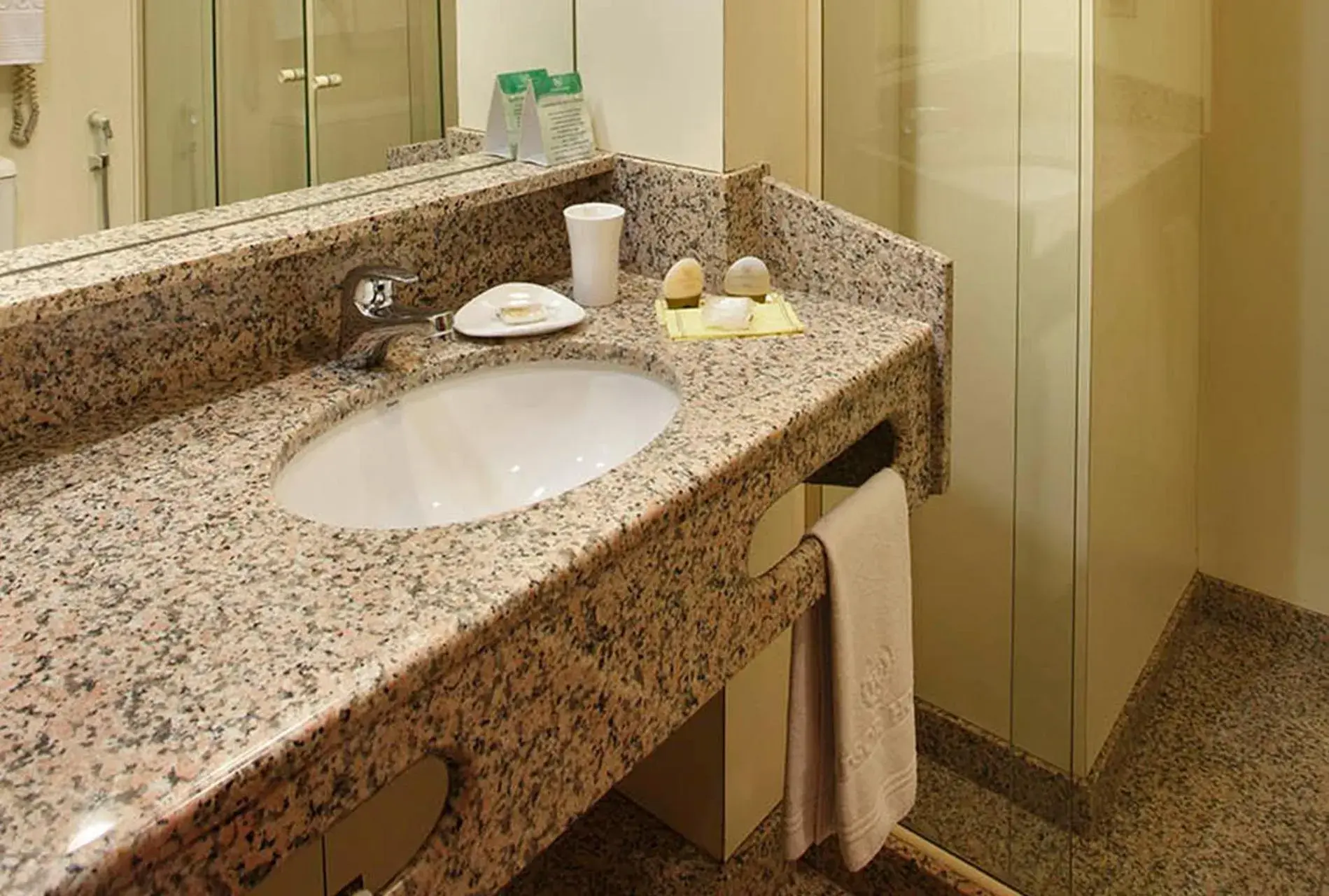 Other, Bathroom in Windsor Guanabara Hotel