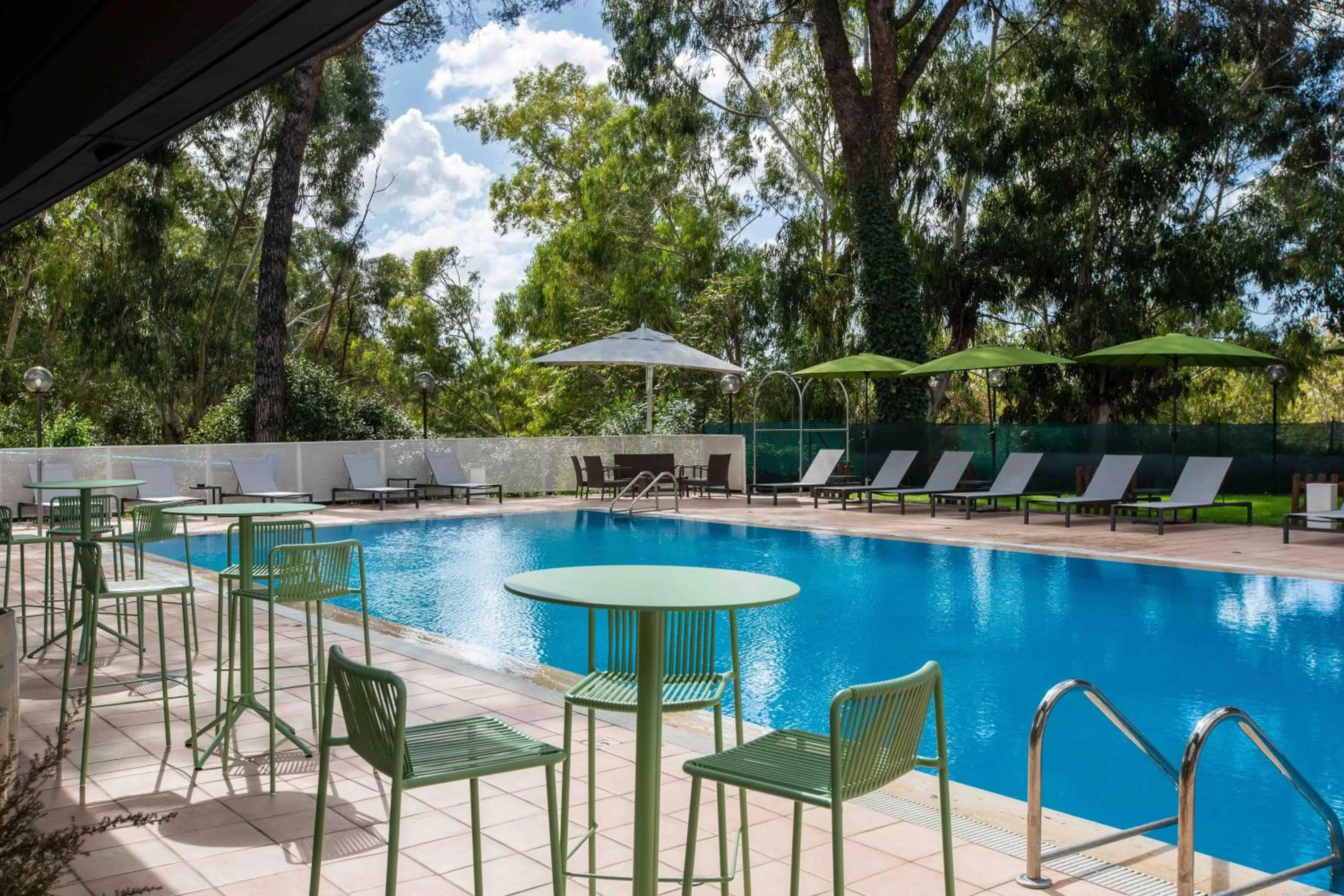 Swimming pool in Belstay Roma Aurelia