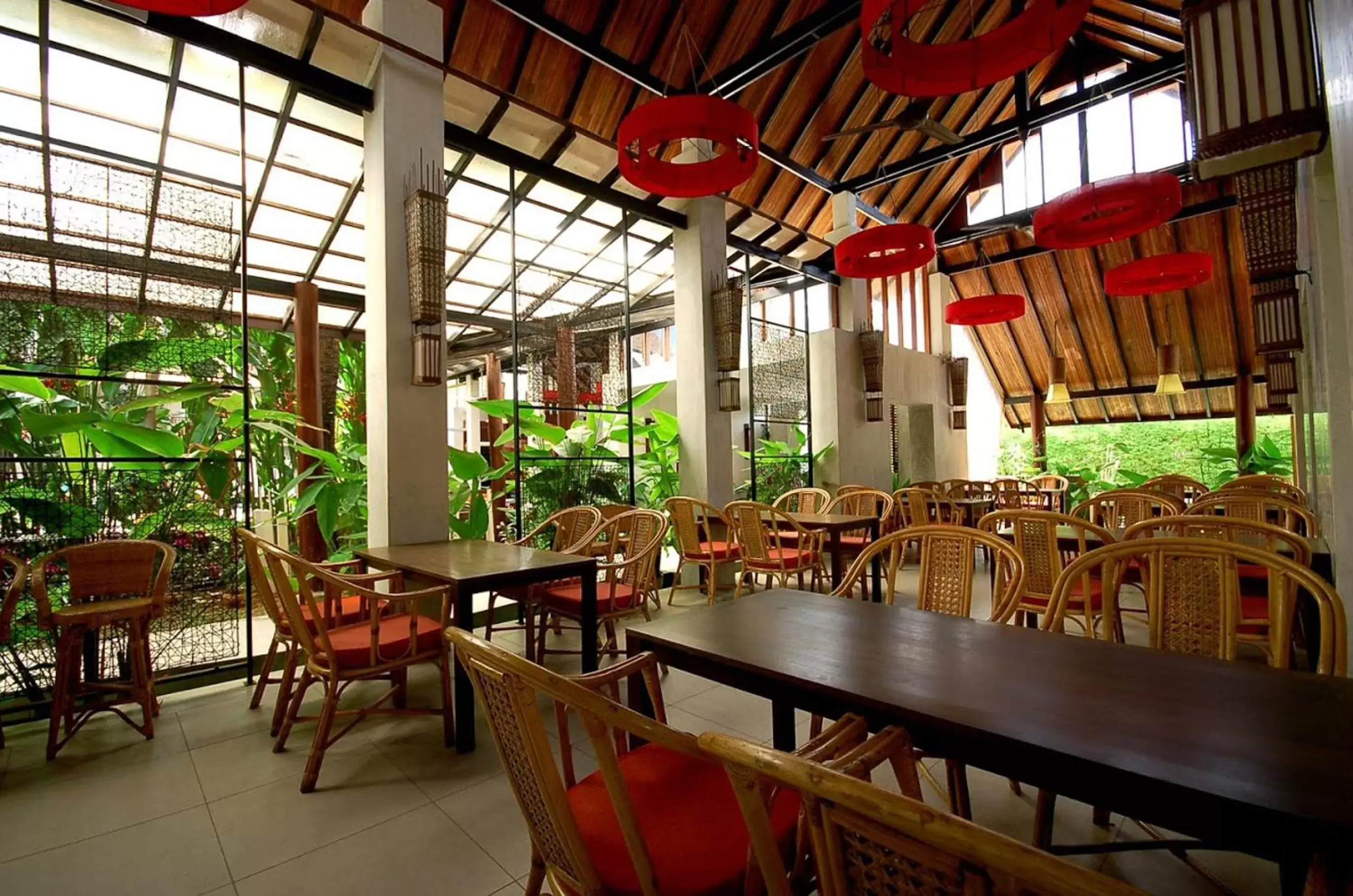 Lounge or bar in Ayara Villas - SHA Extra Plus Lounge or bar in Ayara Villas - SHA Extra Plus