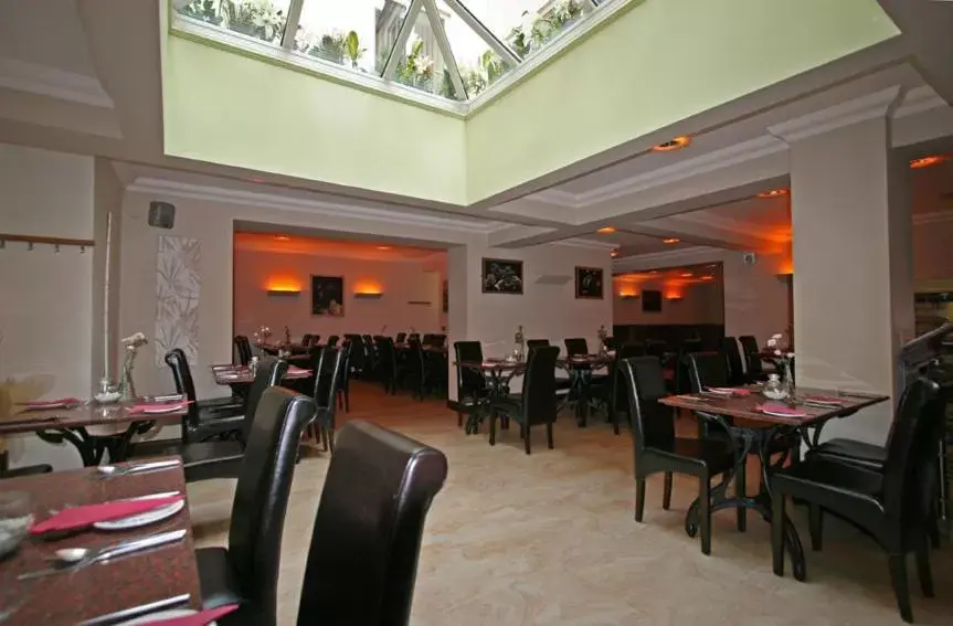 Restaurant/Places to Eat in York House Hotel