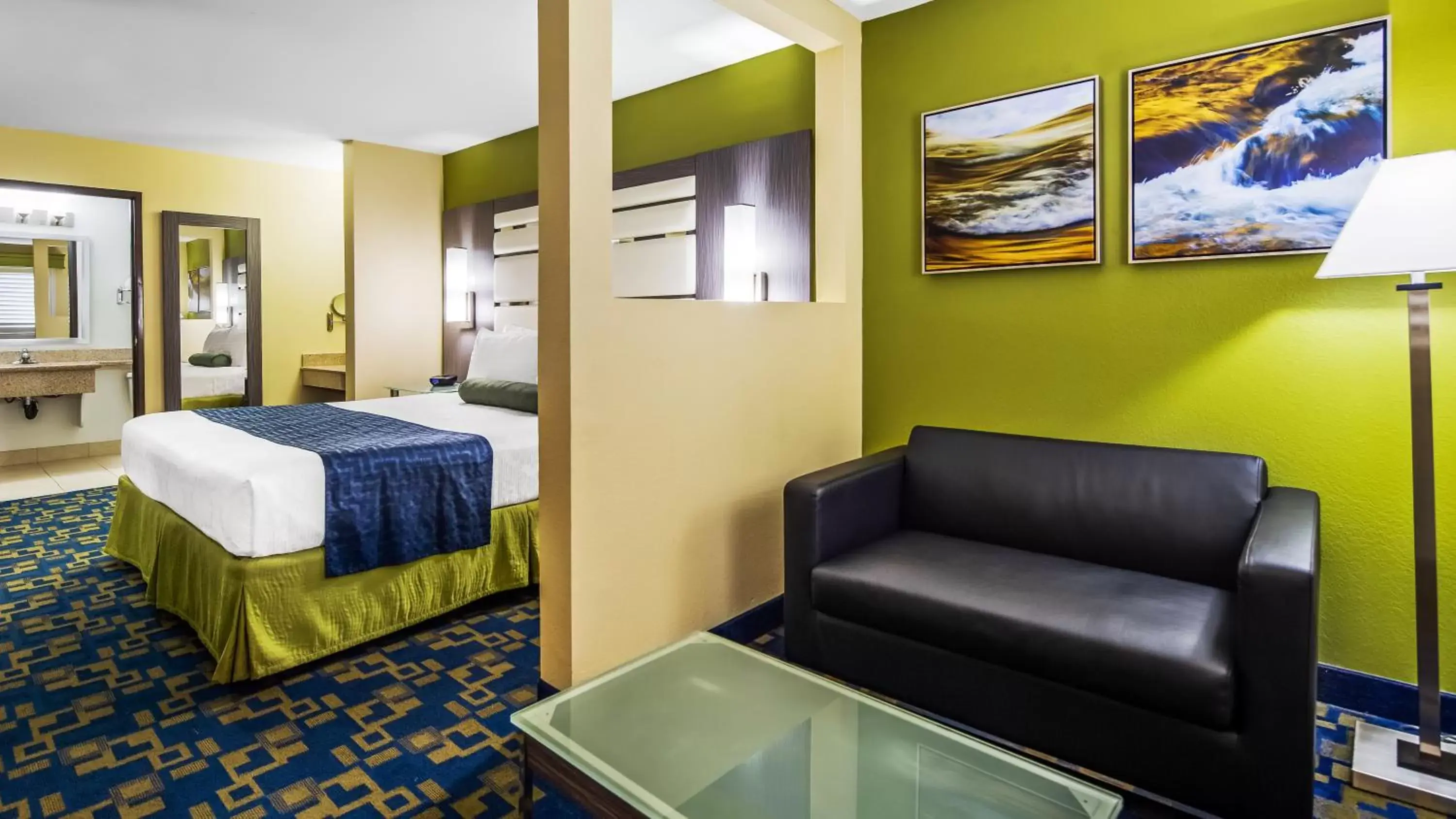 Bedroom in Best Western Antelope Inn & Suites