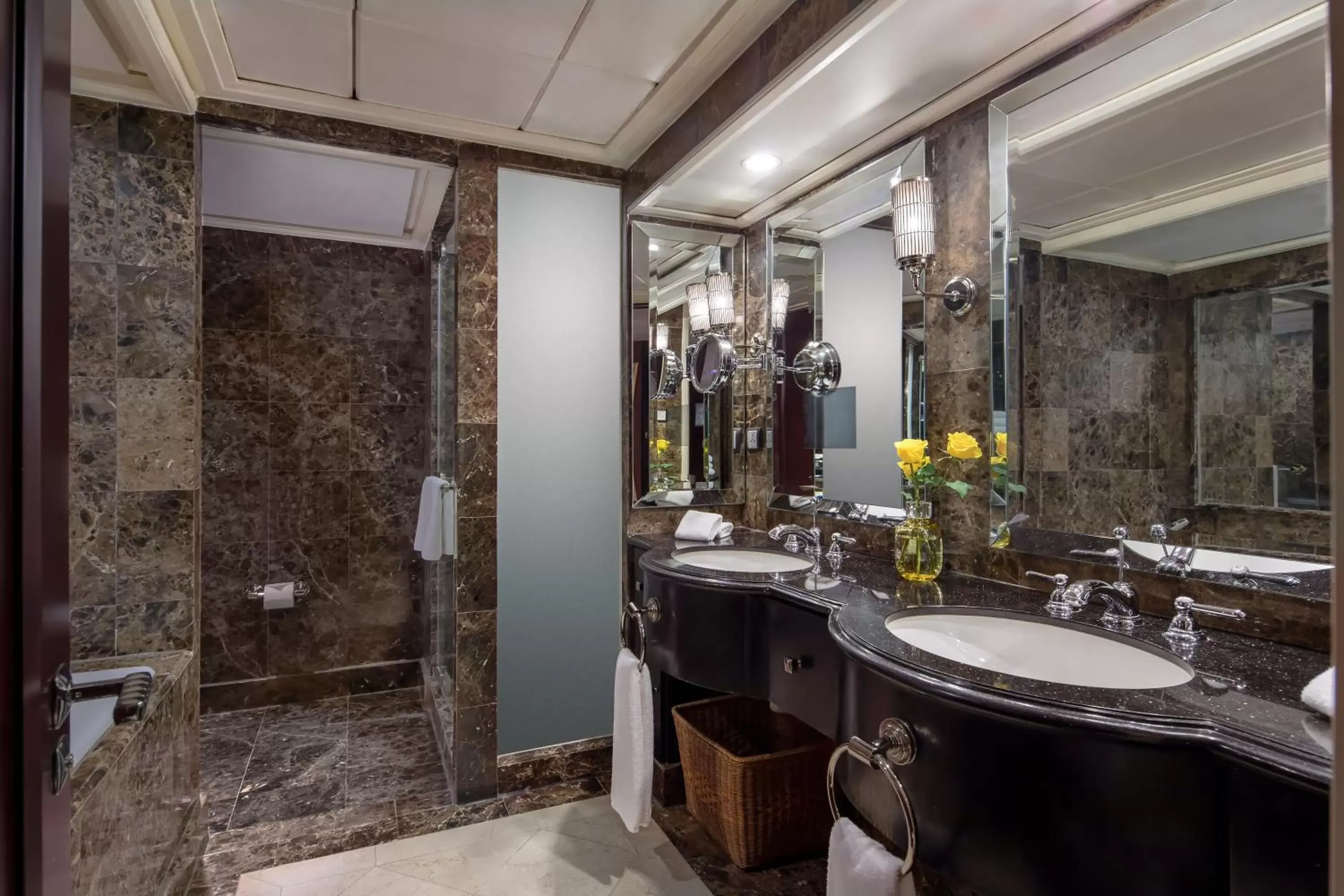 Executive King Room in The St. Regis Beijing Executive King Room in The St. Regis Beijing