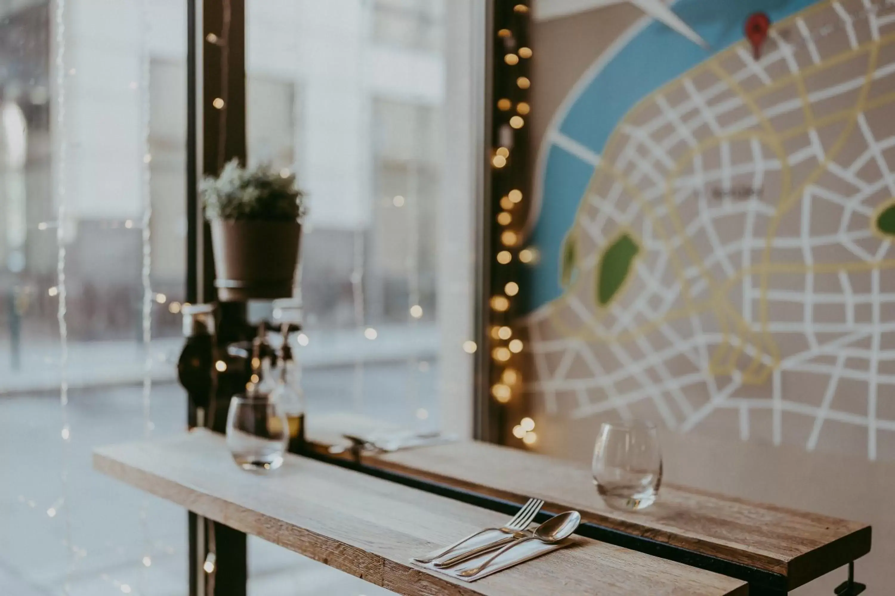 Lounge or bar, Kitchen/Kitchenette in Hotel Zenit Budapest Palace