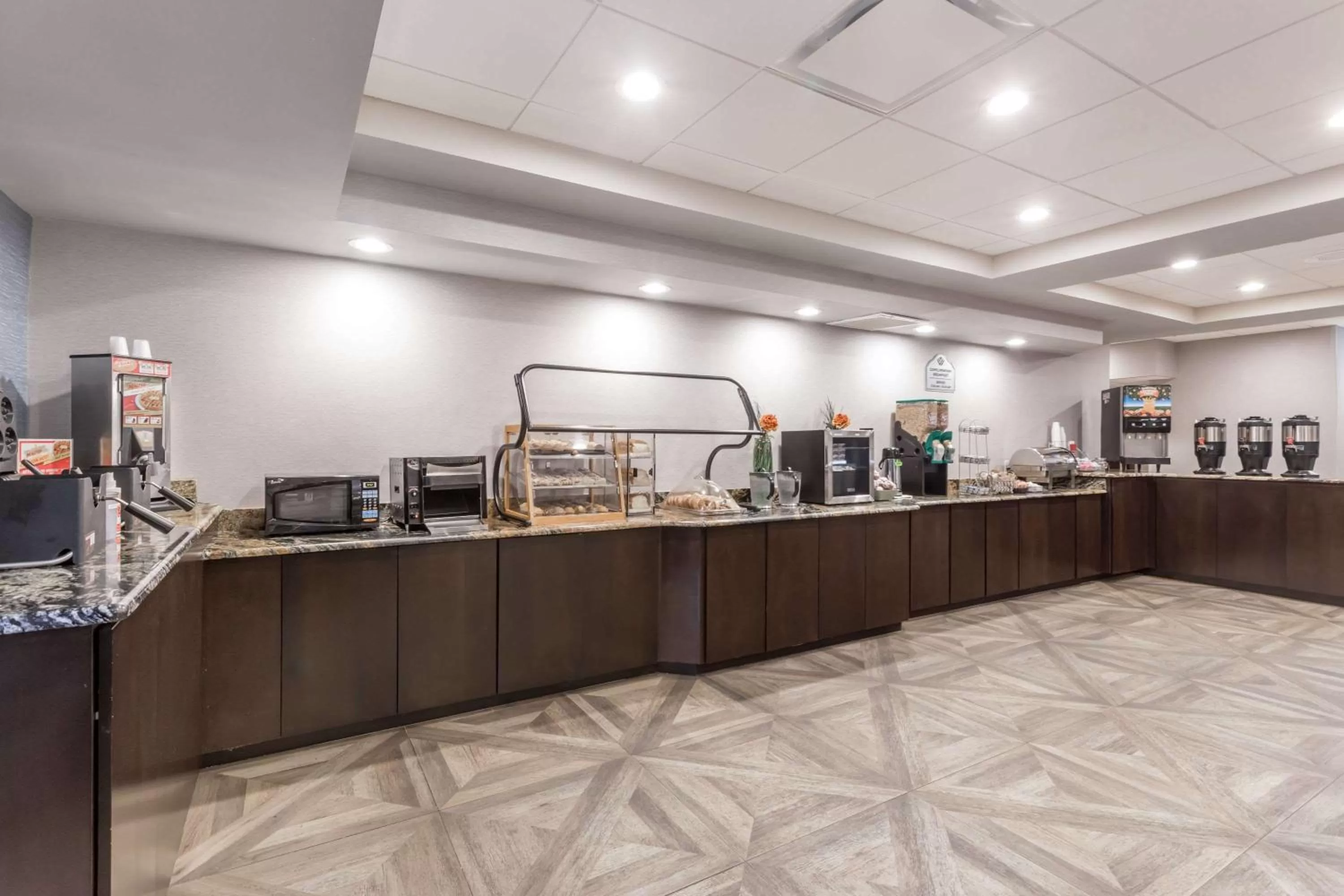 Restaurant/places to eat in Wingate by Wyndham, Universal Studios - Free Theme Park Shuttle