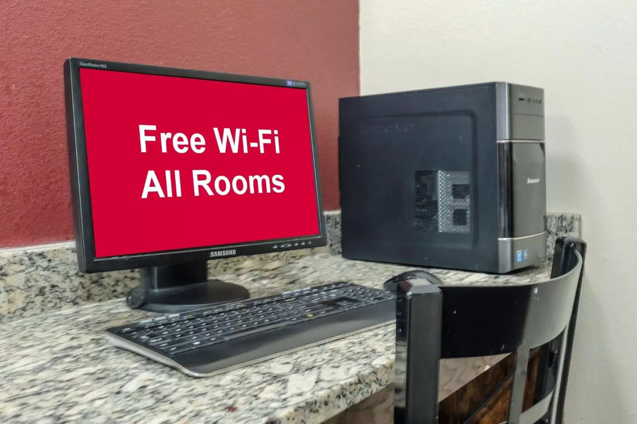 Business facilities, TV/Entertainment Center in Red Roof Inn Lenoir