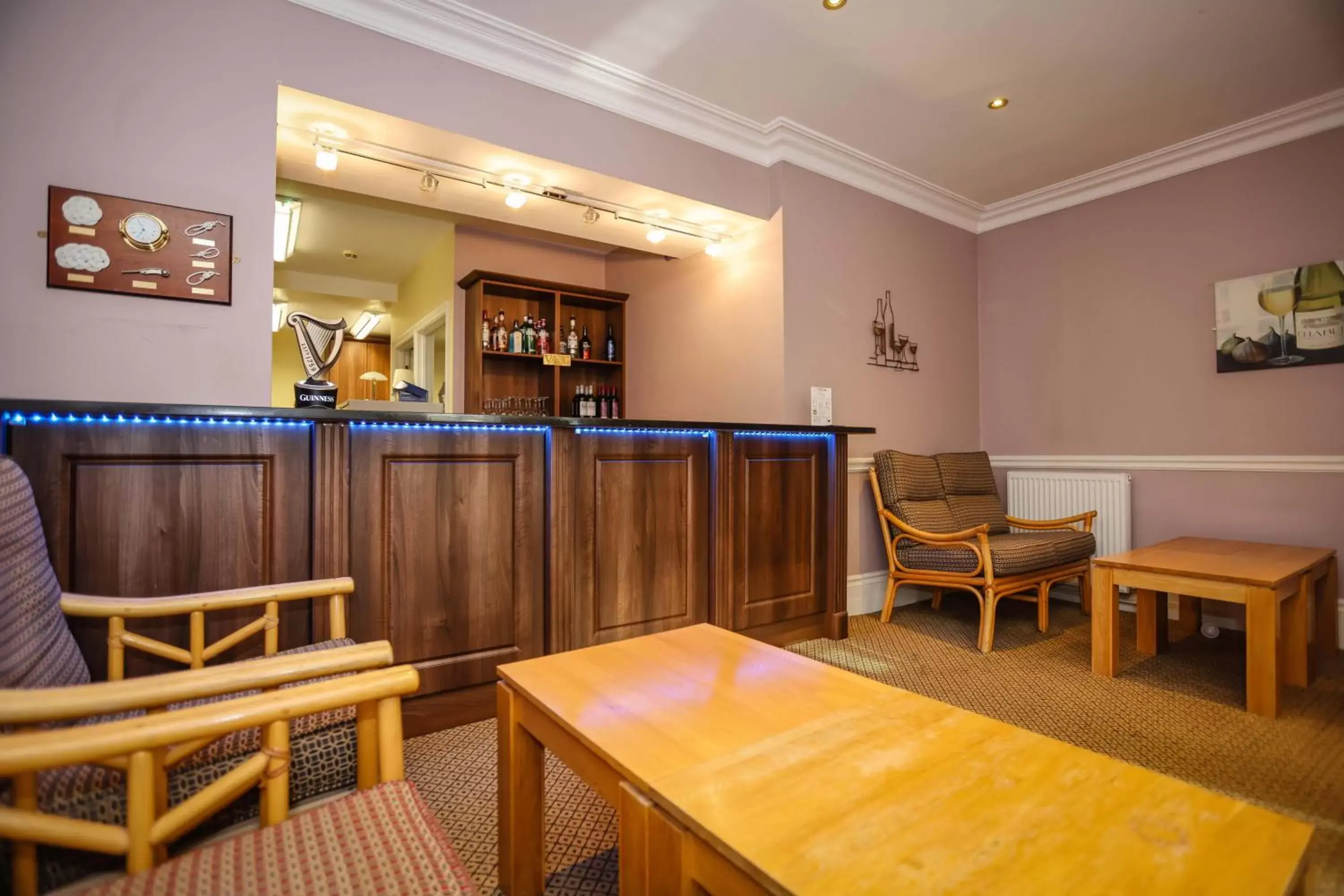 Lounge or bar in The Grove Hotel