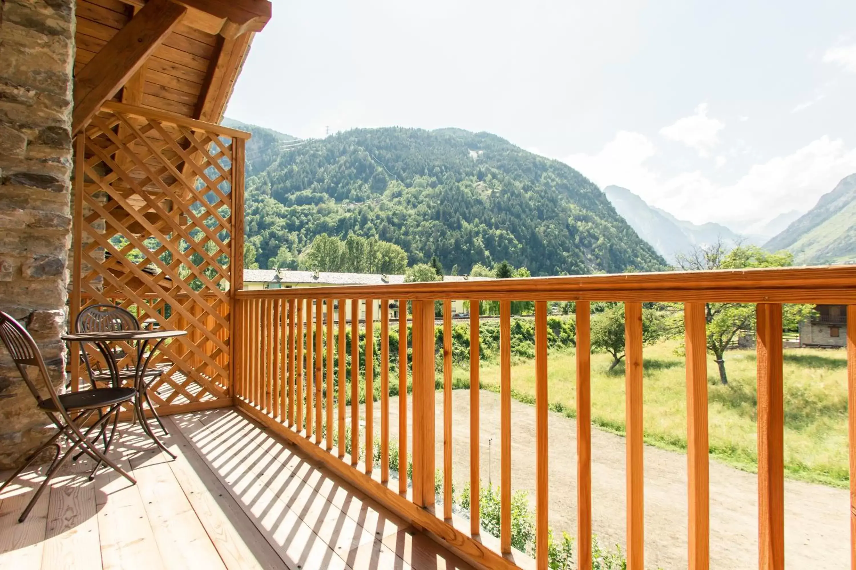 Balcony/Terrace, Mountain View in Hotel Les Montagnards