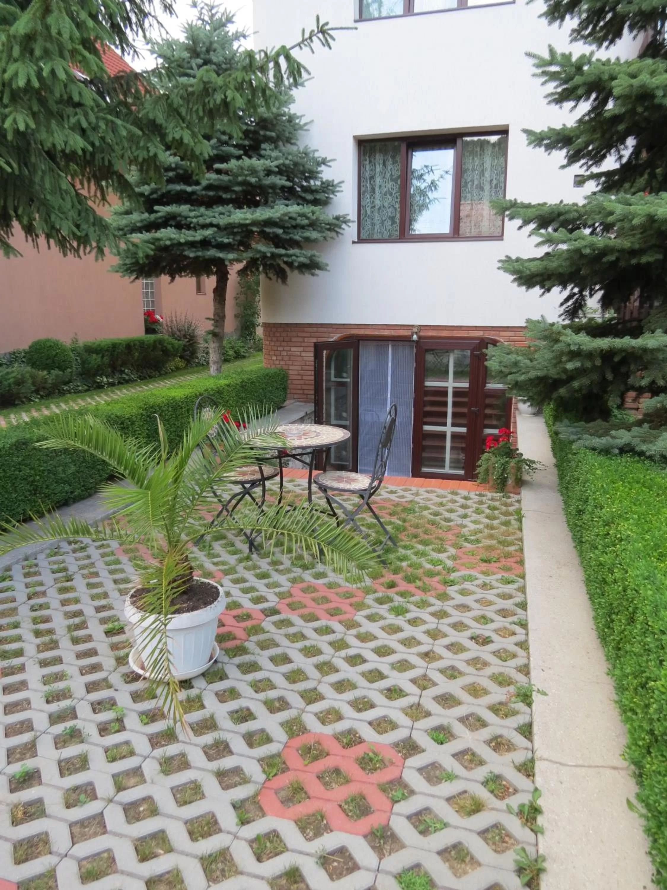 Property building in Csaki Vendeghaz