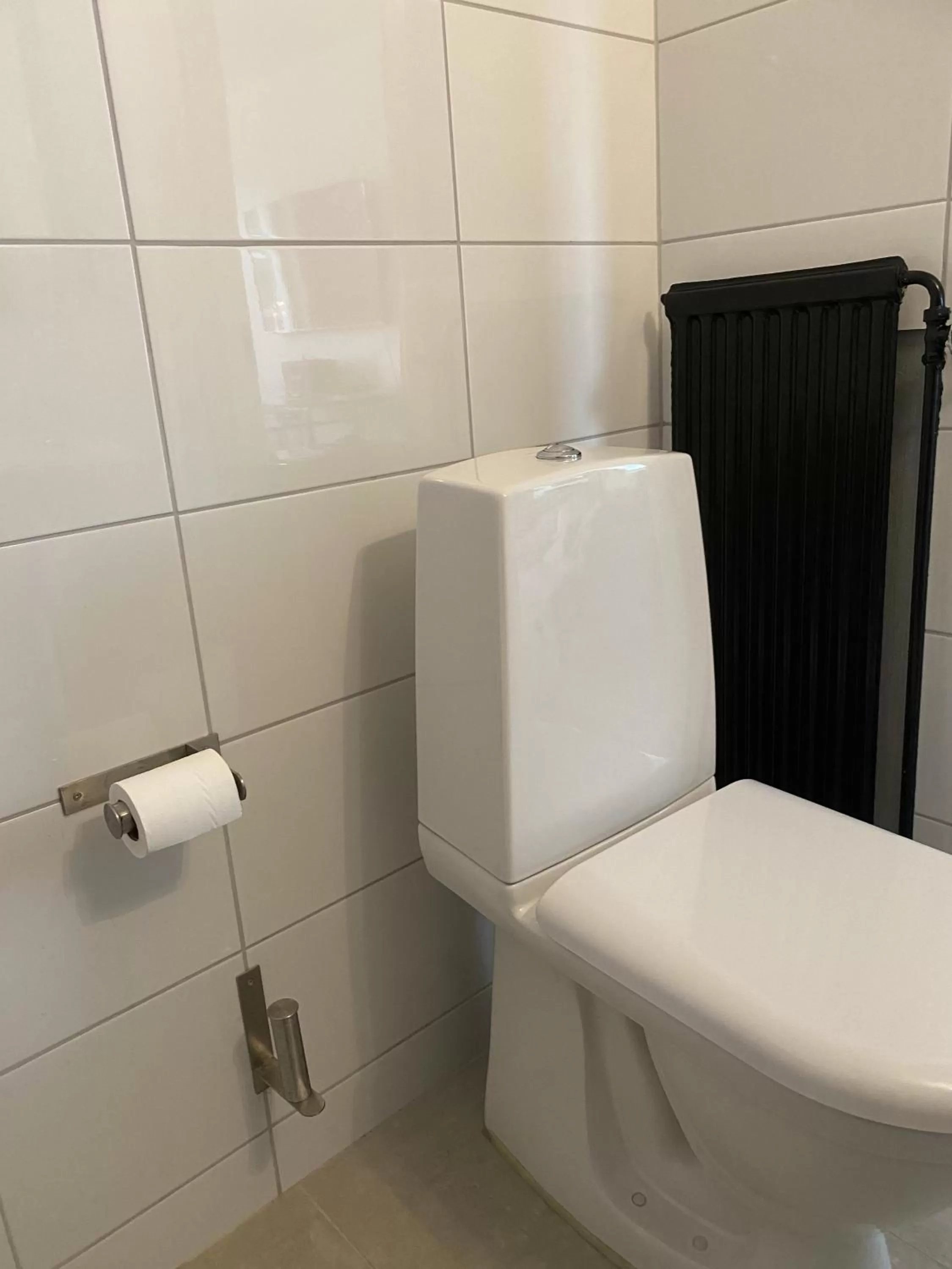 Bathroom in Strand City Hotel