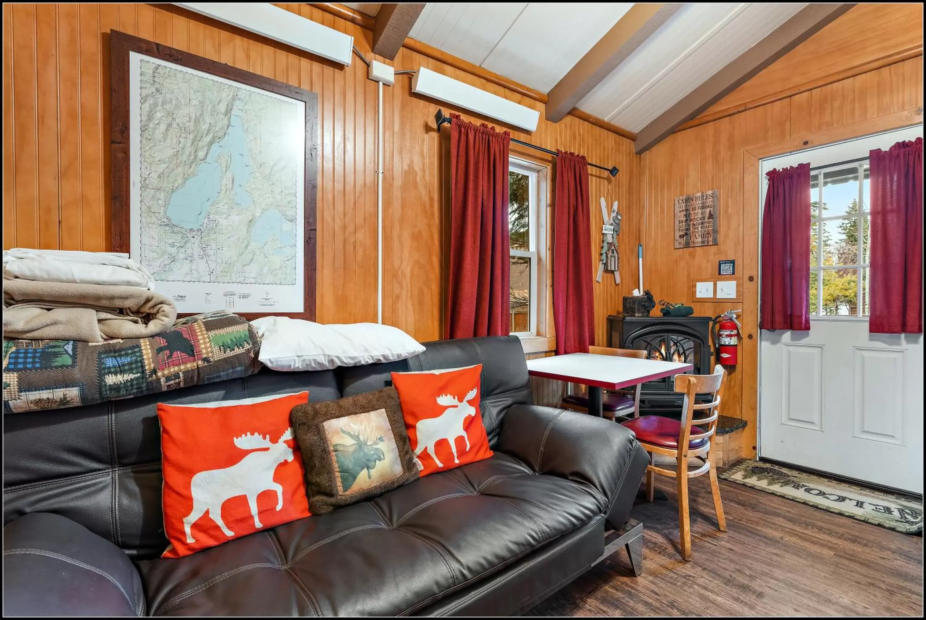 Kitchen or kitchenette, Seating Area in Brundage Bungalows