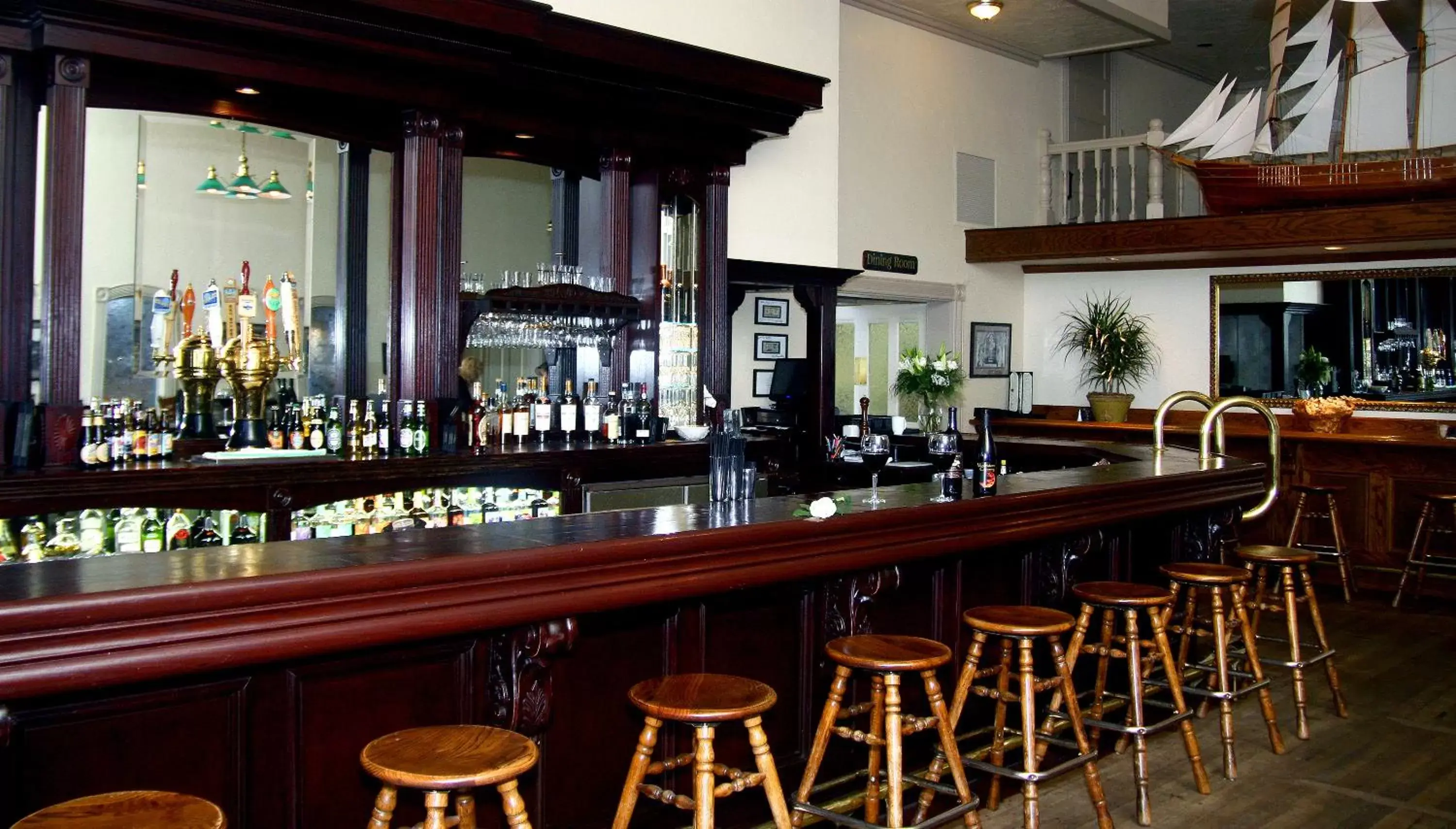 Lounge or bar, Lounge/Bar in Victorian Inn