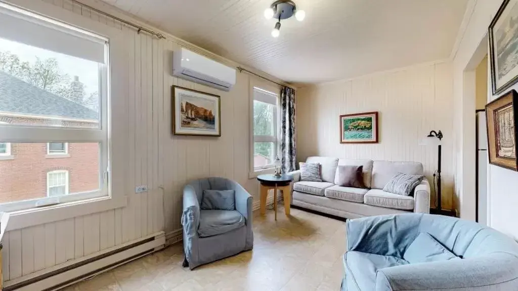 Living room, Seating Area in Manoir Belle Plage