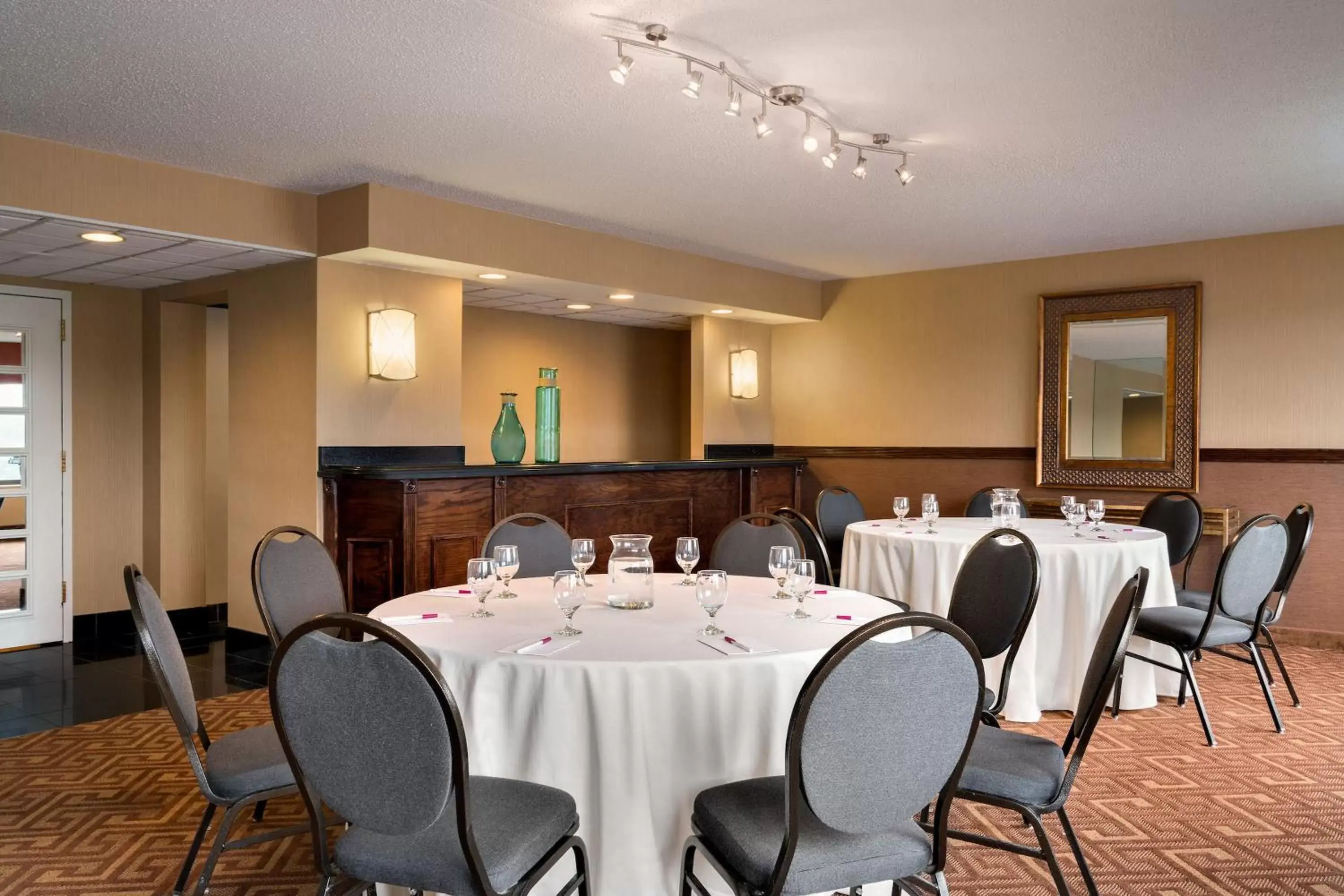 Banquet/Function facilities in Crowne Plaza Englewood, an IHG Hotel