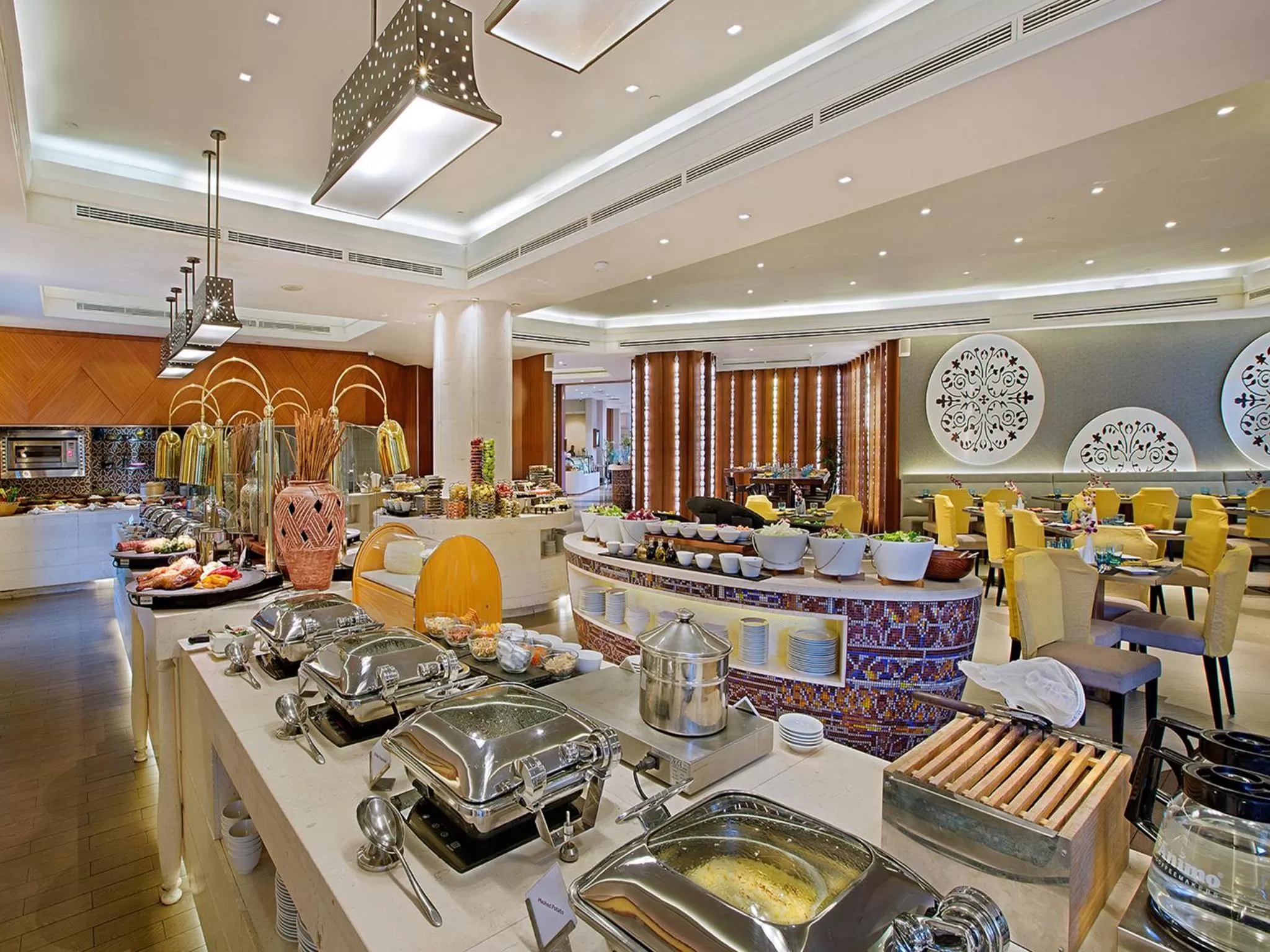 Restaurant/places to eat in PARKROYAL Yangon