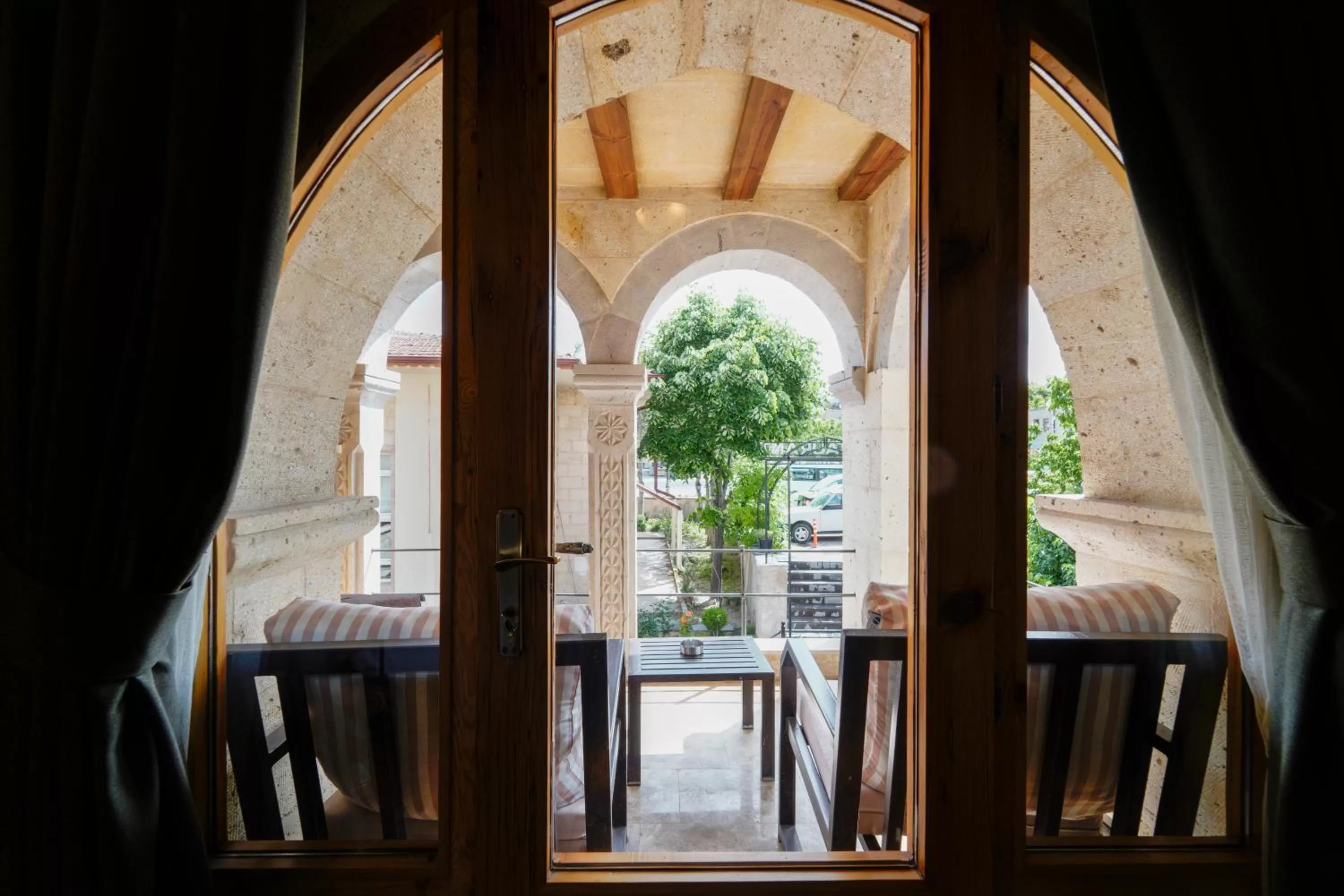 Day in Cratus Stone Palace