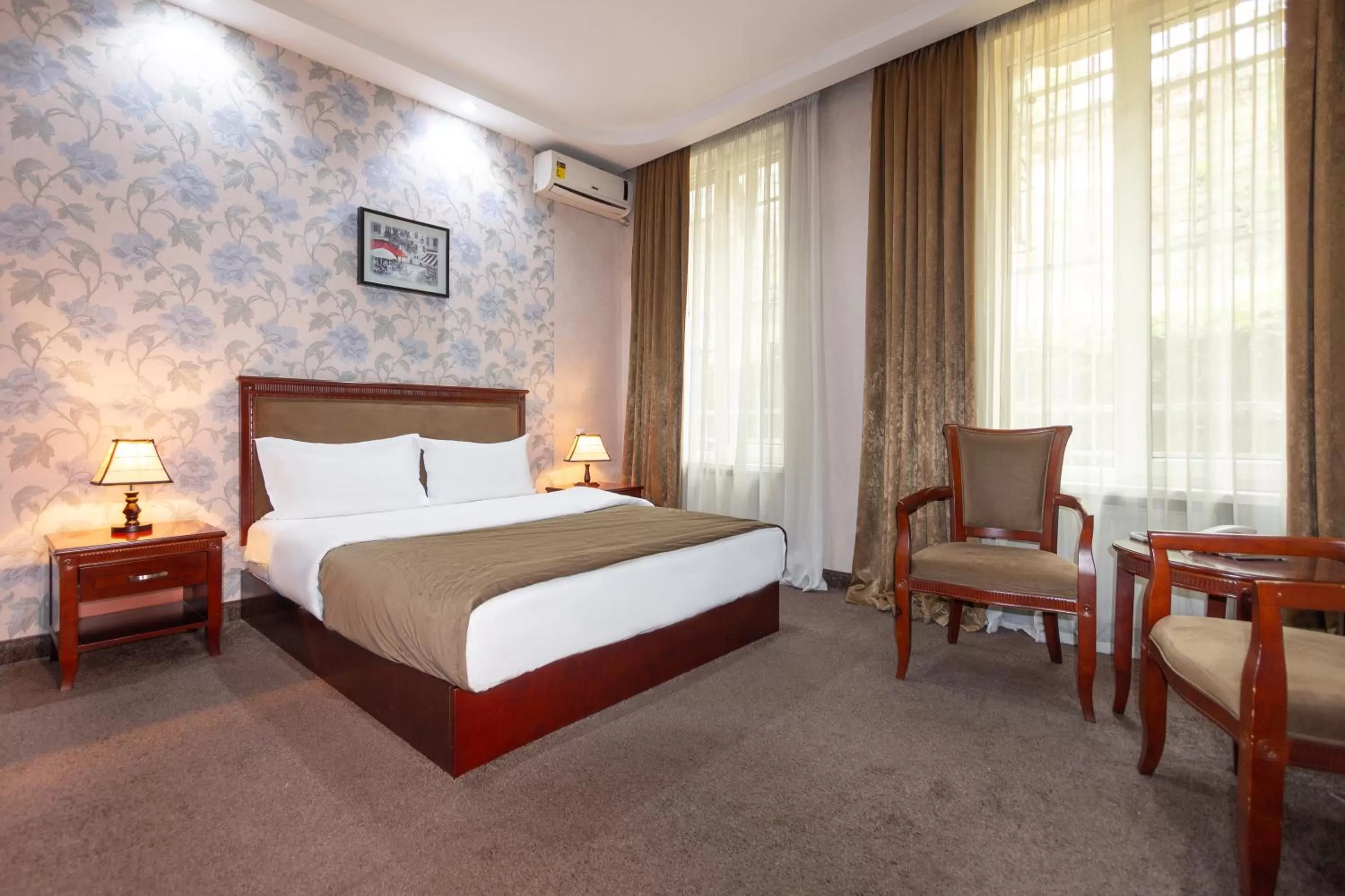 Property building, Bed in Margo Palace Hotel