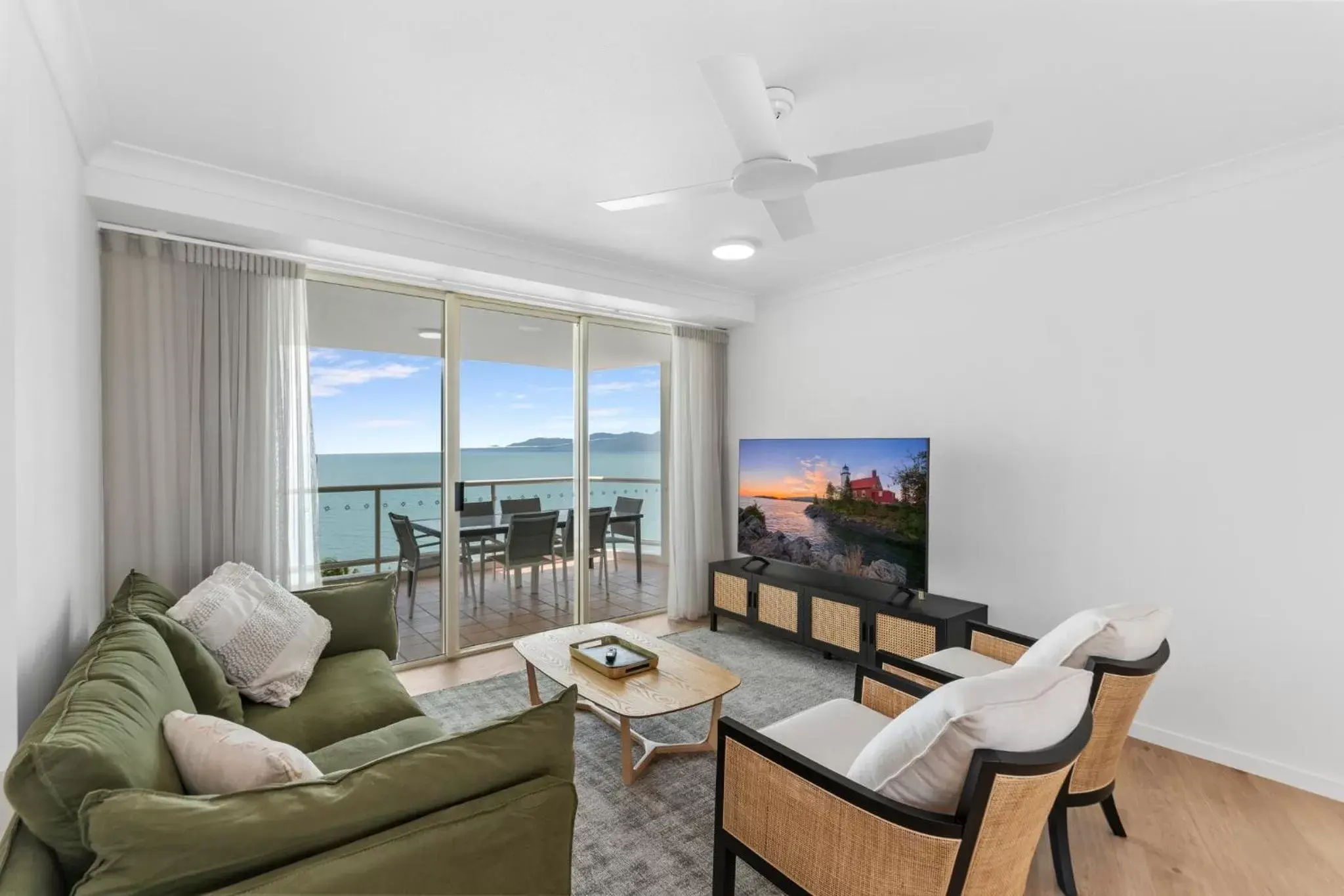 View (from property/room), Seating Area in Mariners North Holiday Apartments