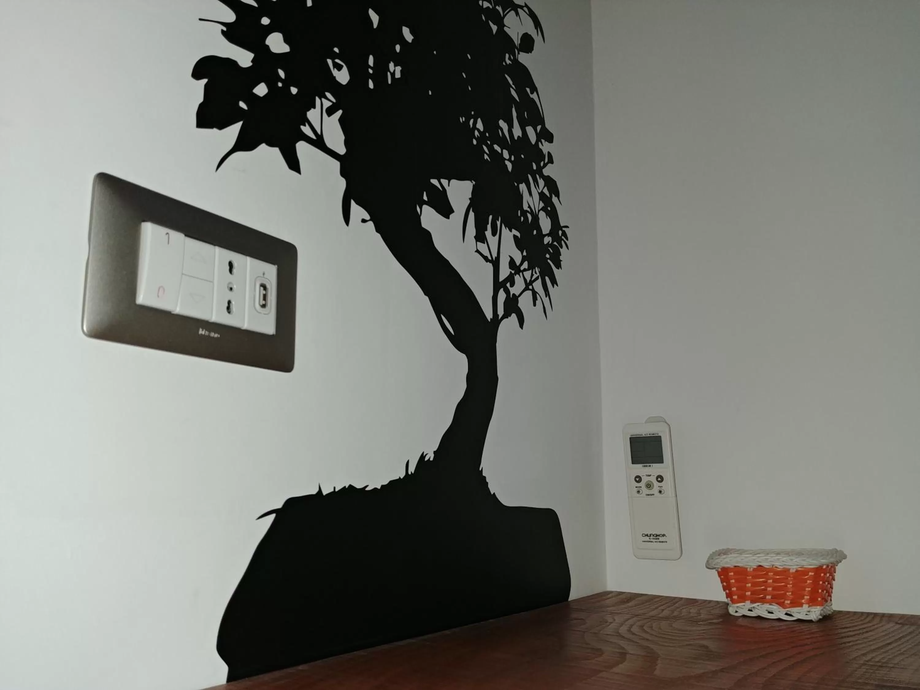 TV/Entertainment Center in Bonsai Bed & Breakfast