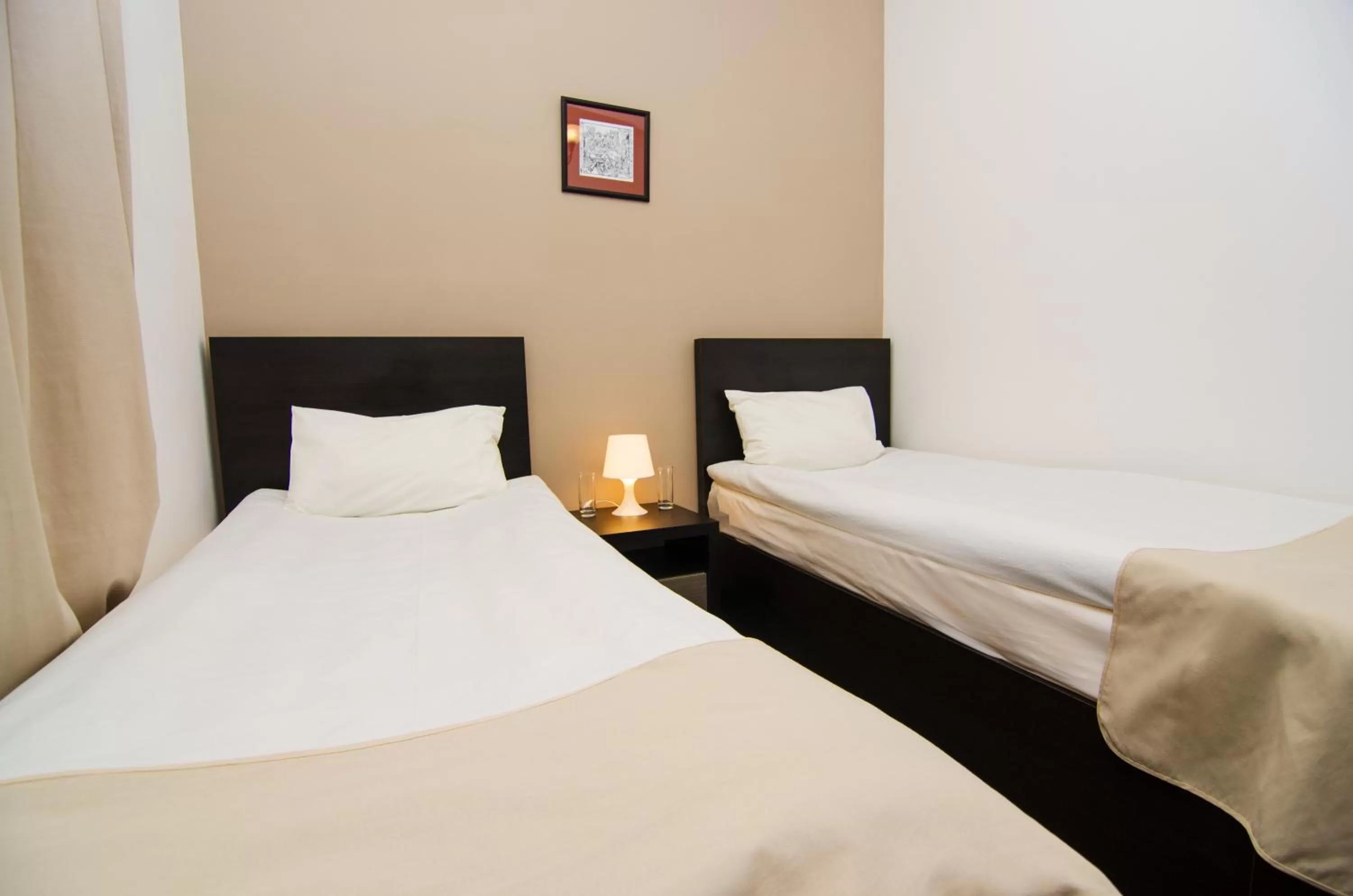 Bed in City Centre Hotel By Picnic