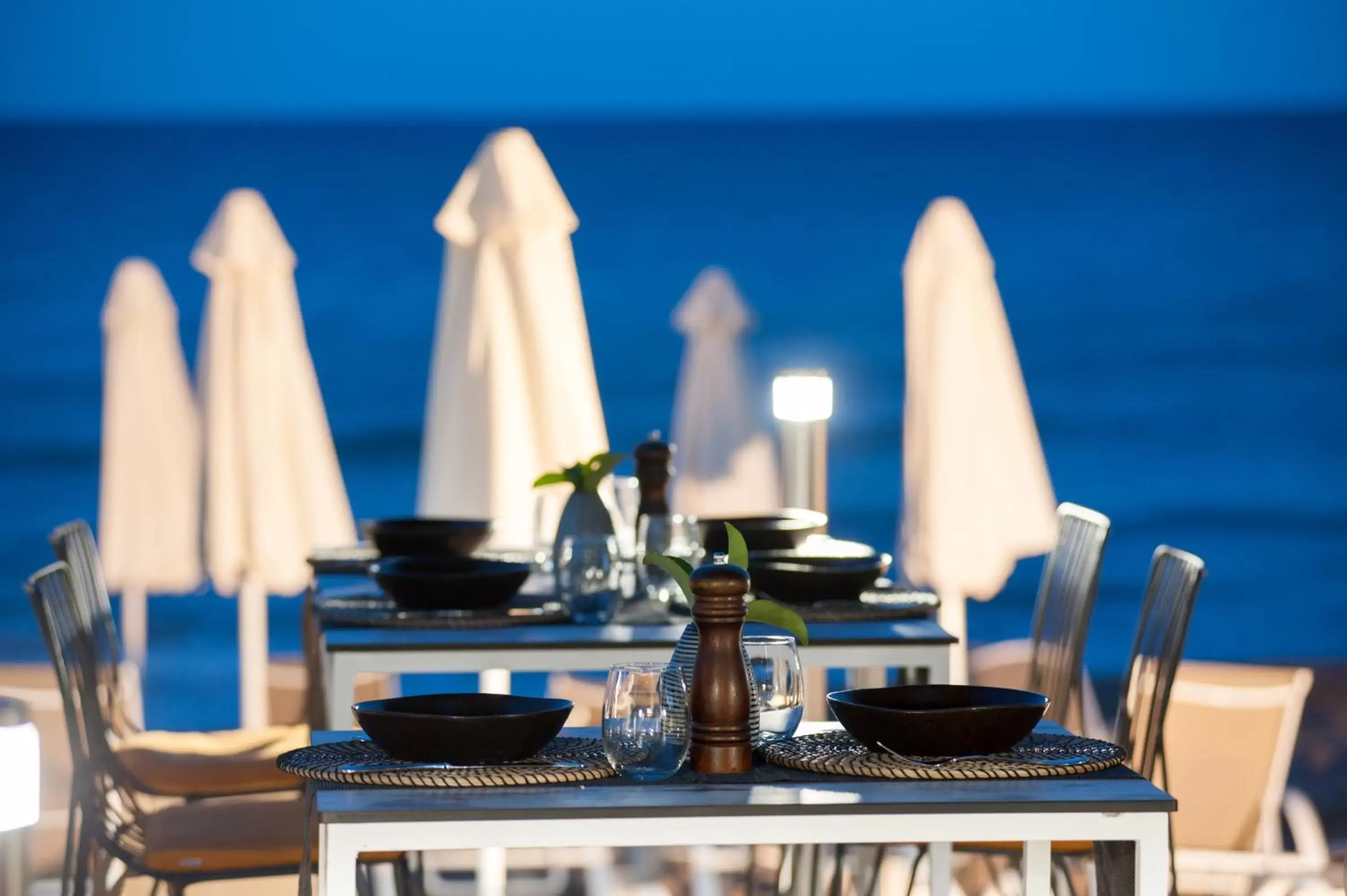 Restaurant/Places to Eat in Seasabelle Hotel near Athens Airport