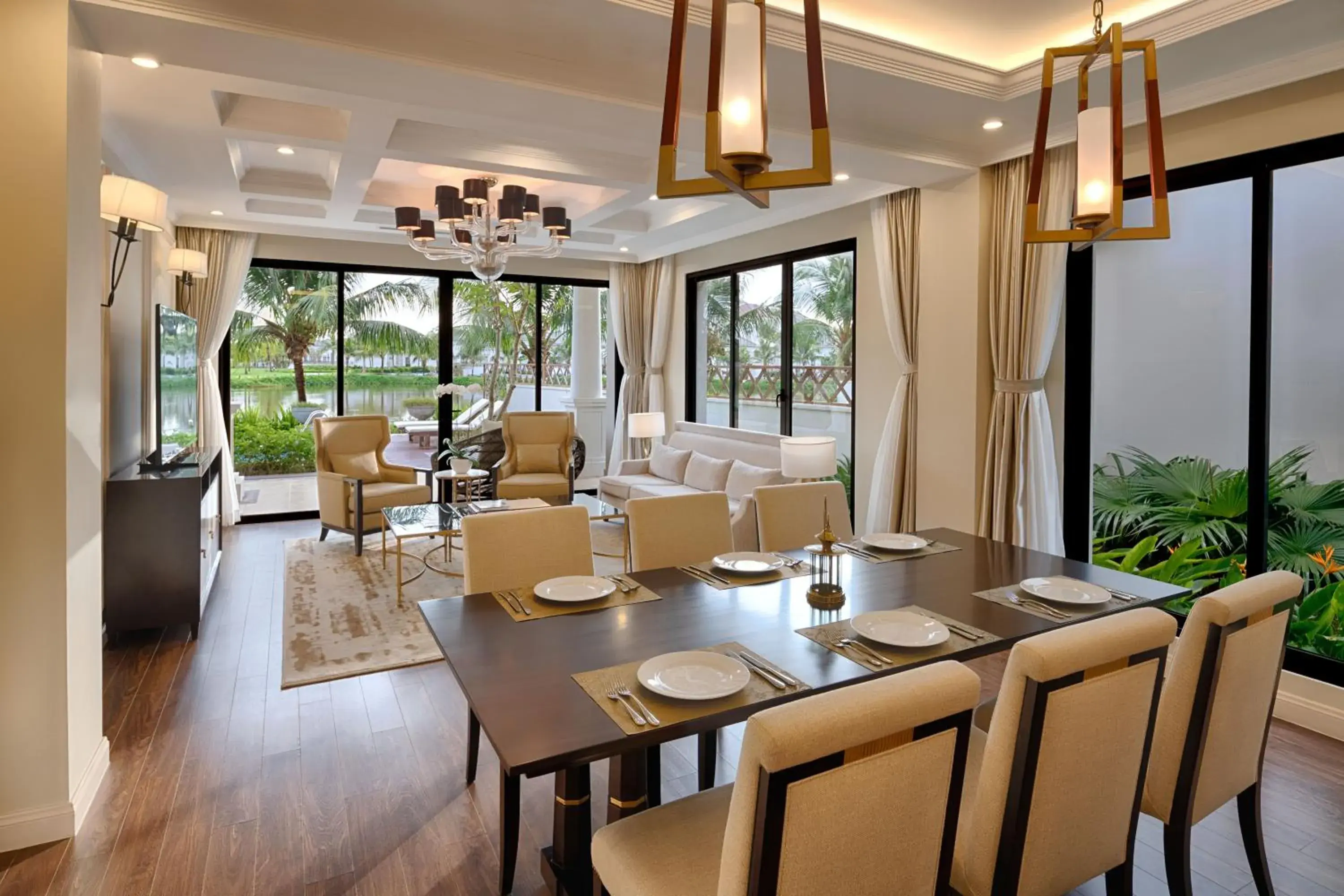 Living room, Restaurant/Places to Eat in Melia Vinpearl Phu Quoc