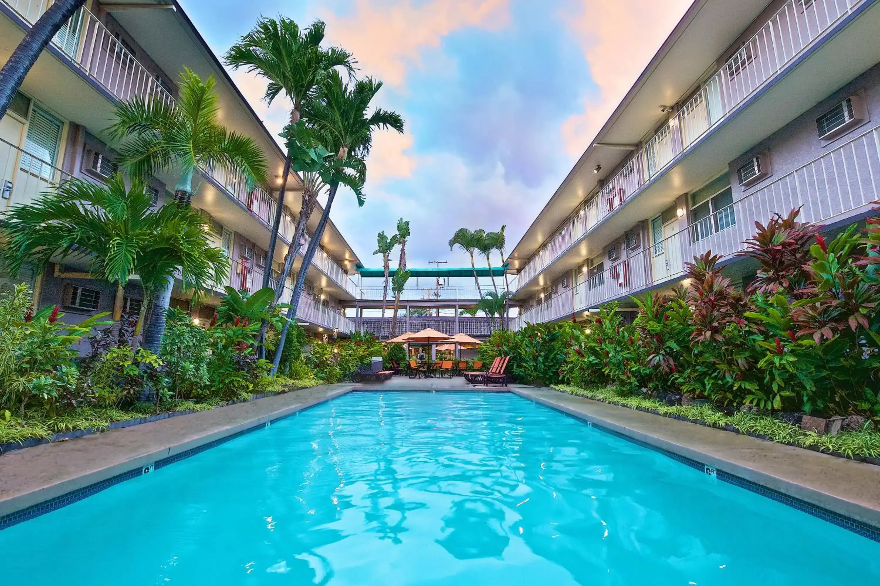 Swimming Pool in Pacific Marina Inn