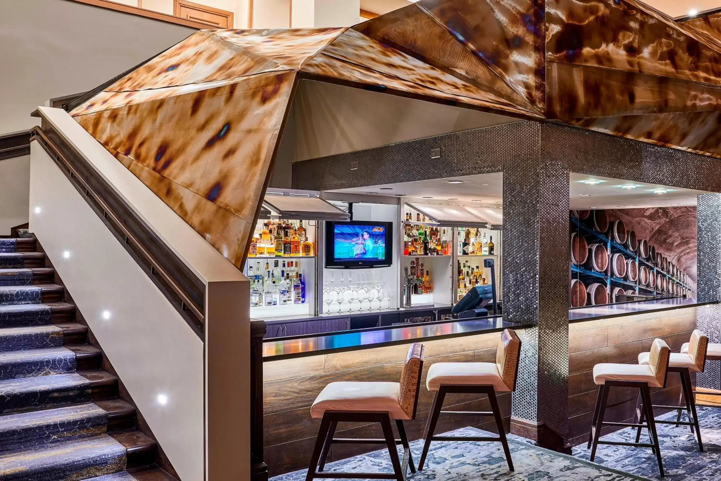 Lounge or bar in Renaissance Denver Central Park Hotel