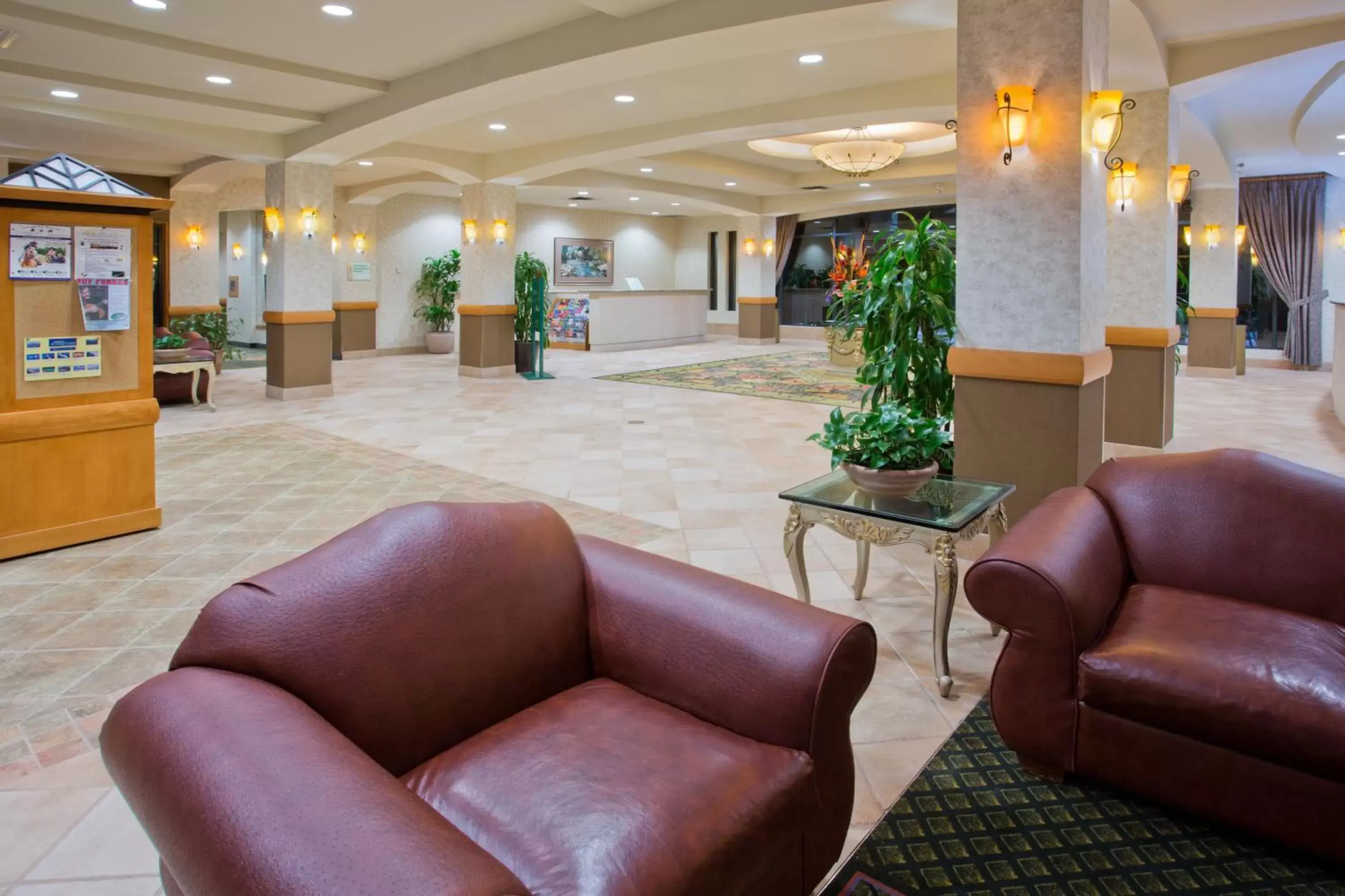 Property building, Lobby/Reception in Holiday Inn & Suites North Vancouver, an IHG Hotel