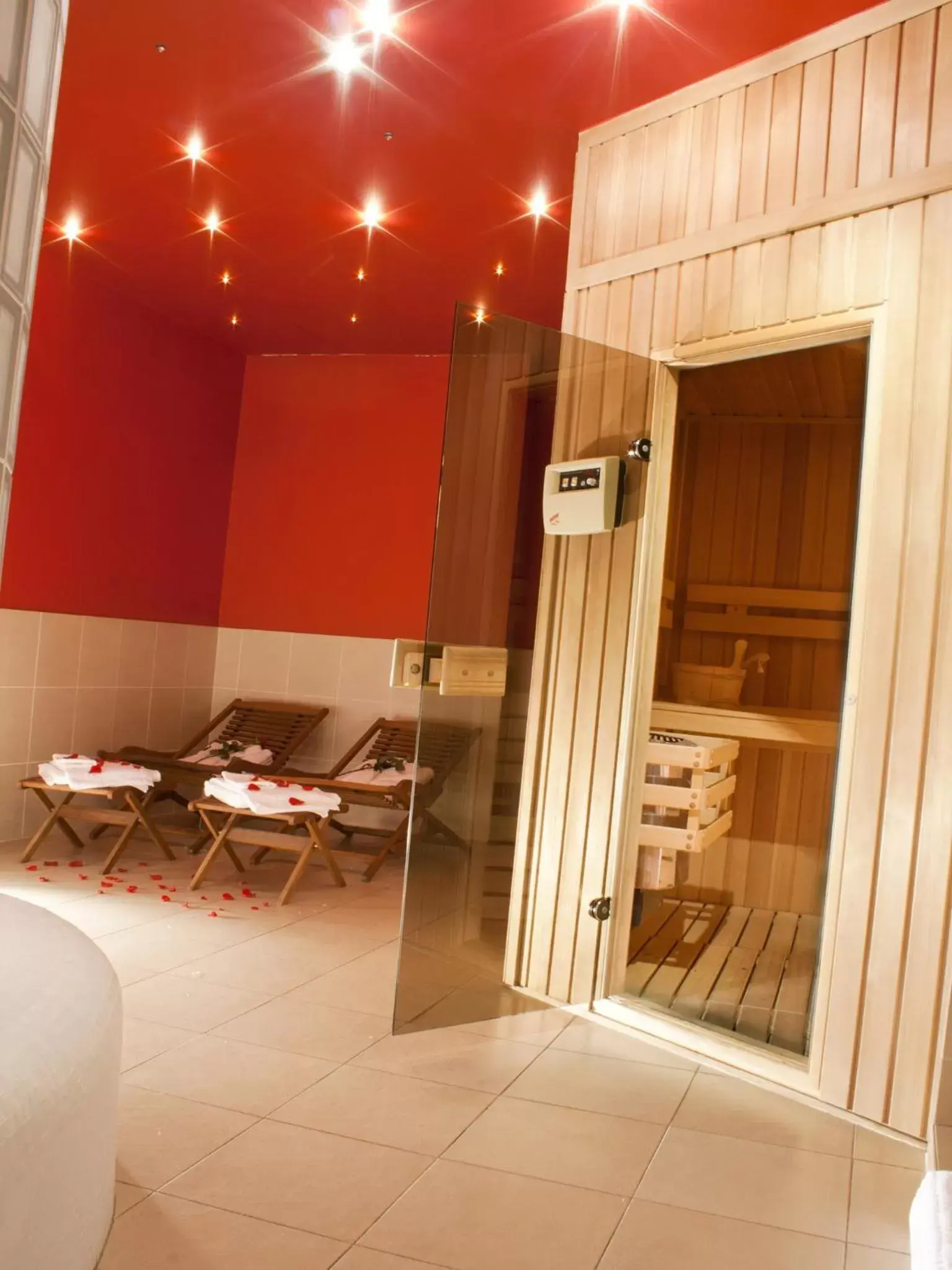 Spa and wellness centre/facilities in EA Hotel Crystal Palace
