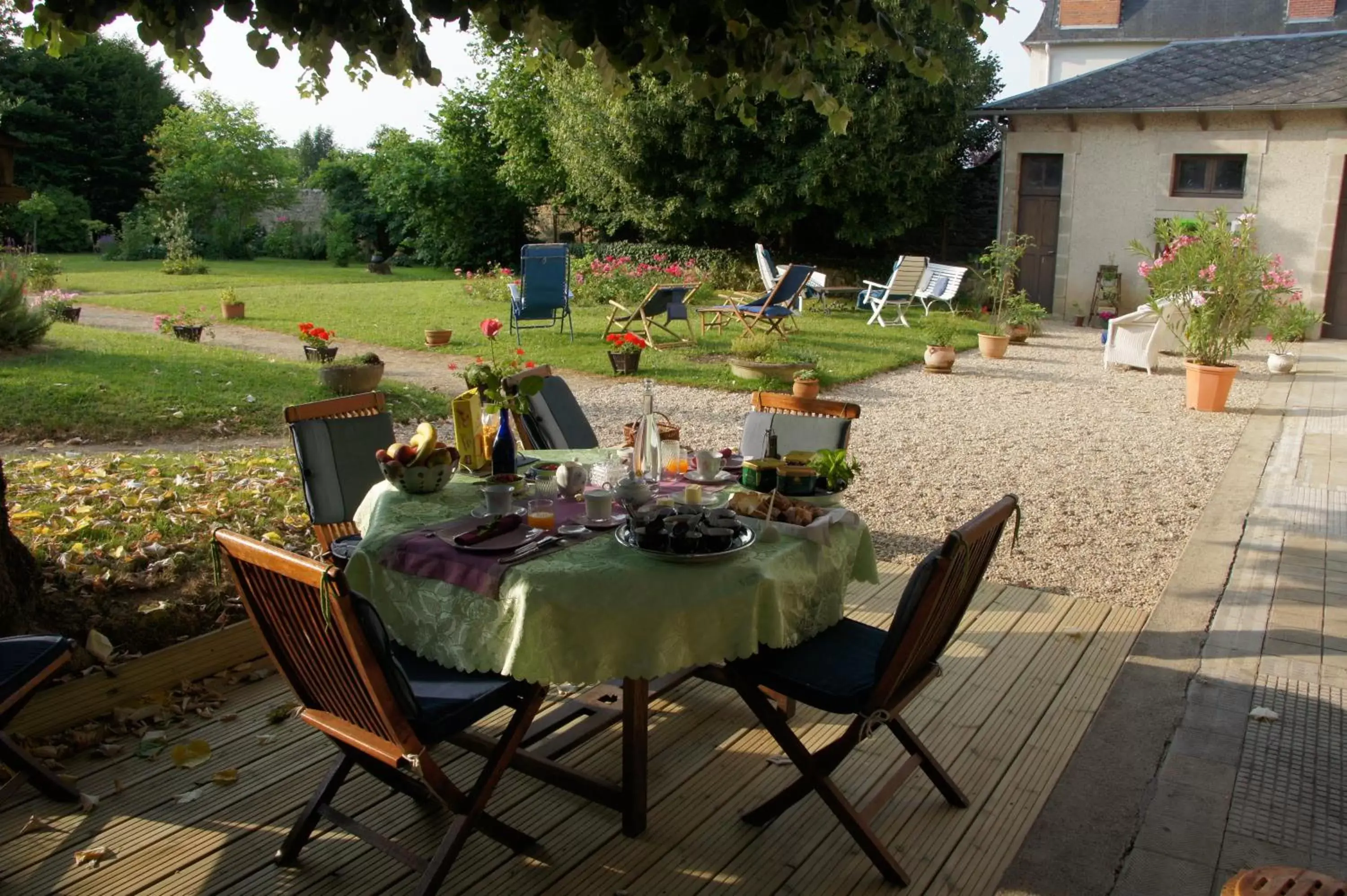 Balcony/Terrace, Restaurant/Places to Eat in Le Clos de La Muse