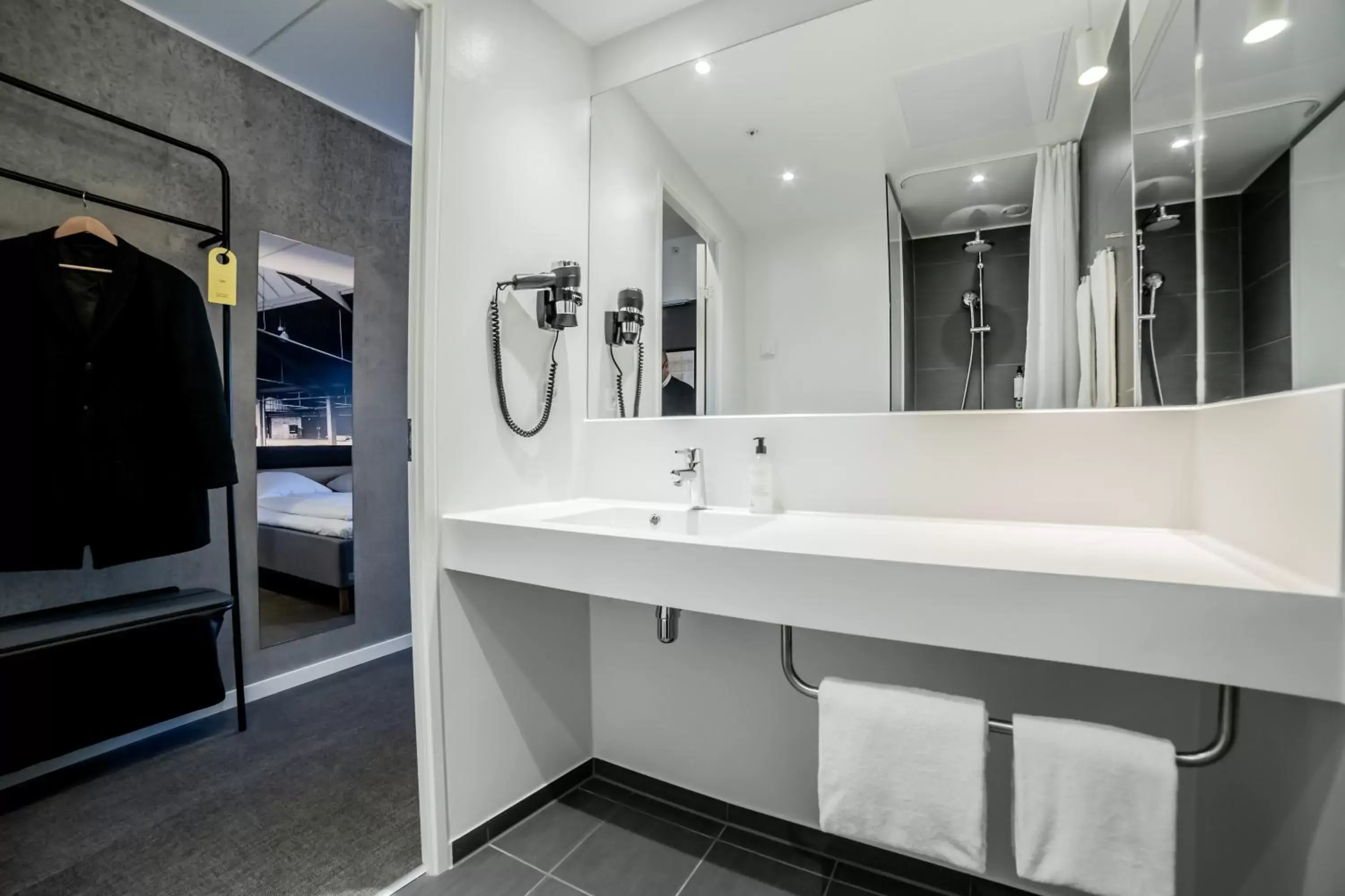 Bathroom in Zleep Hotel Aalborg