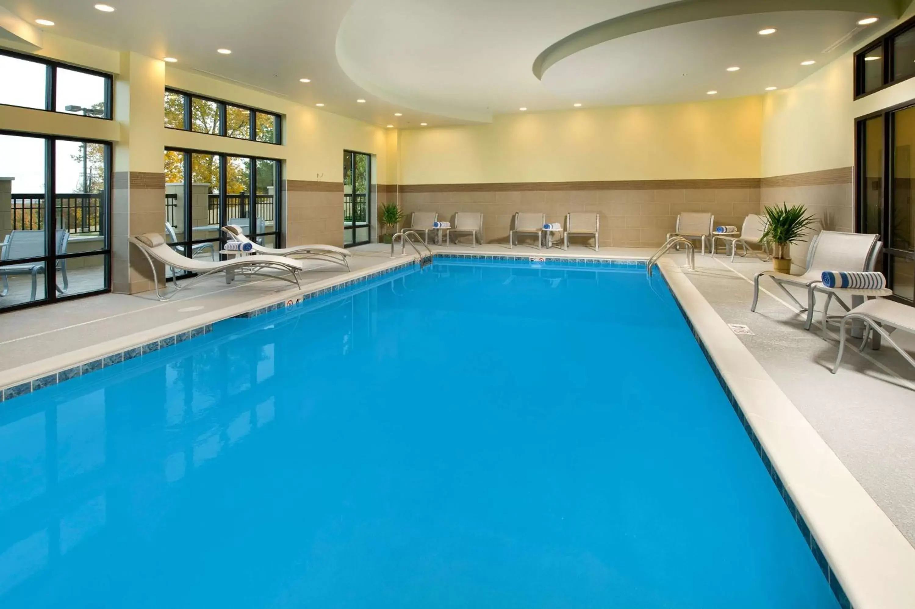 Pool view, Swimming Pool in Hampton Inn & Suites Chattanooga/Hamilton Place