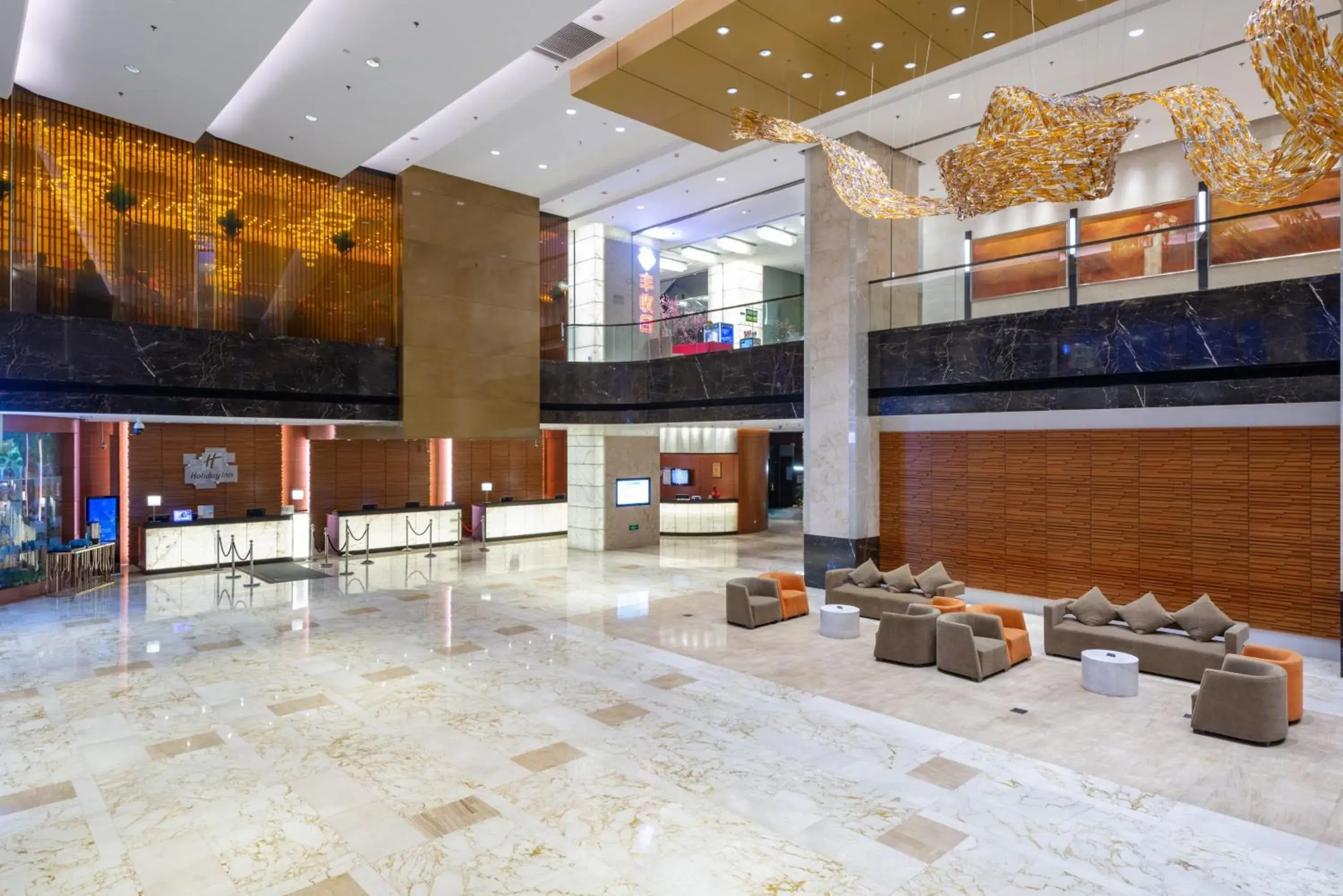 Property building, Lobby/Reception in Crowne Plaza Shanghai Jinxiu