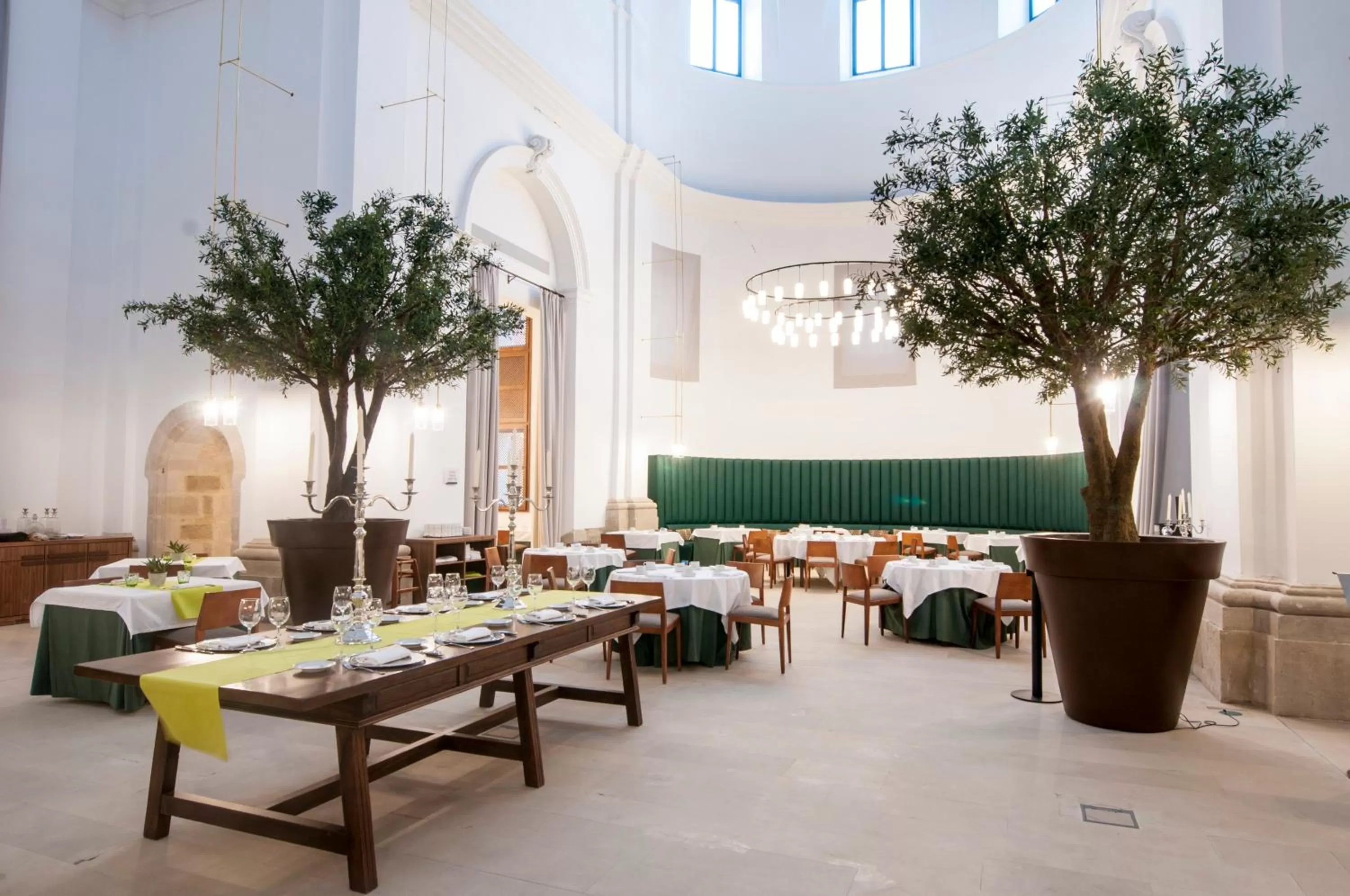 Restaurant/places to eat in Parador de Lleida