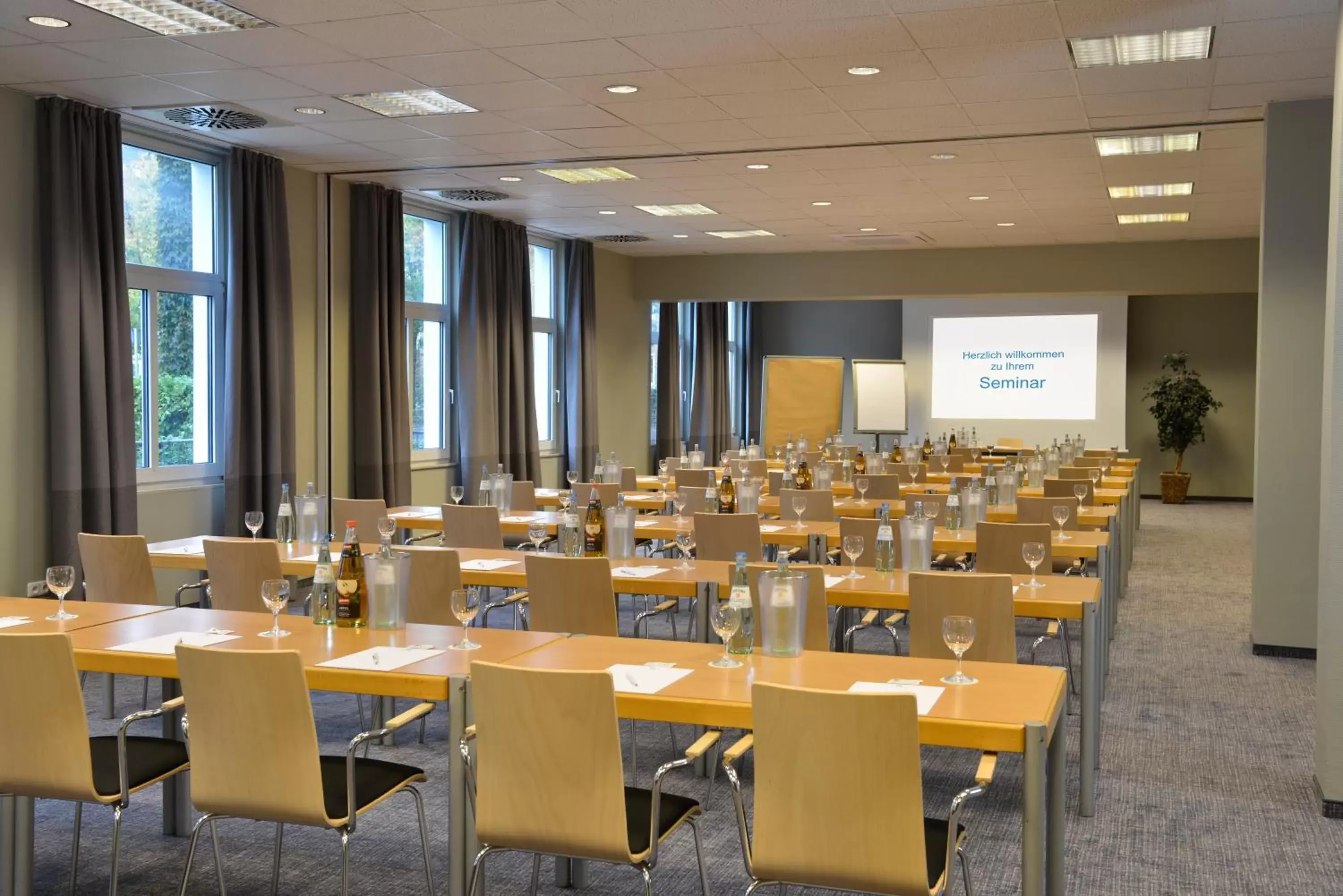 Meeting/conference room in Sure Hotel by Best Western Hilden-Düsseldorf