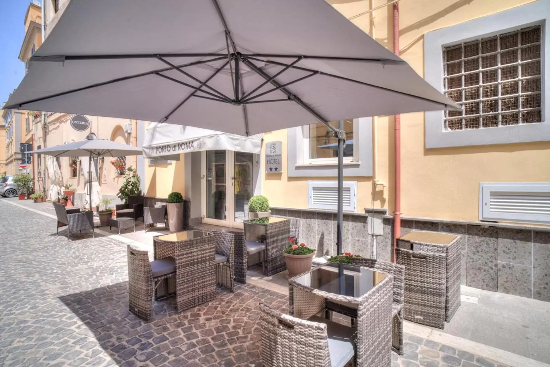 Facade/entrance in Hotel Porto Di Roma