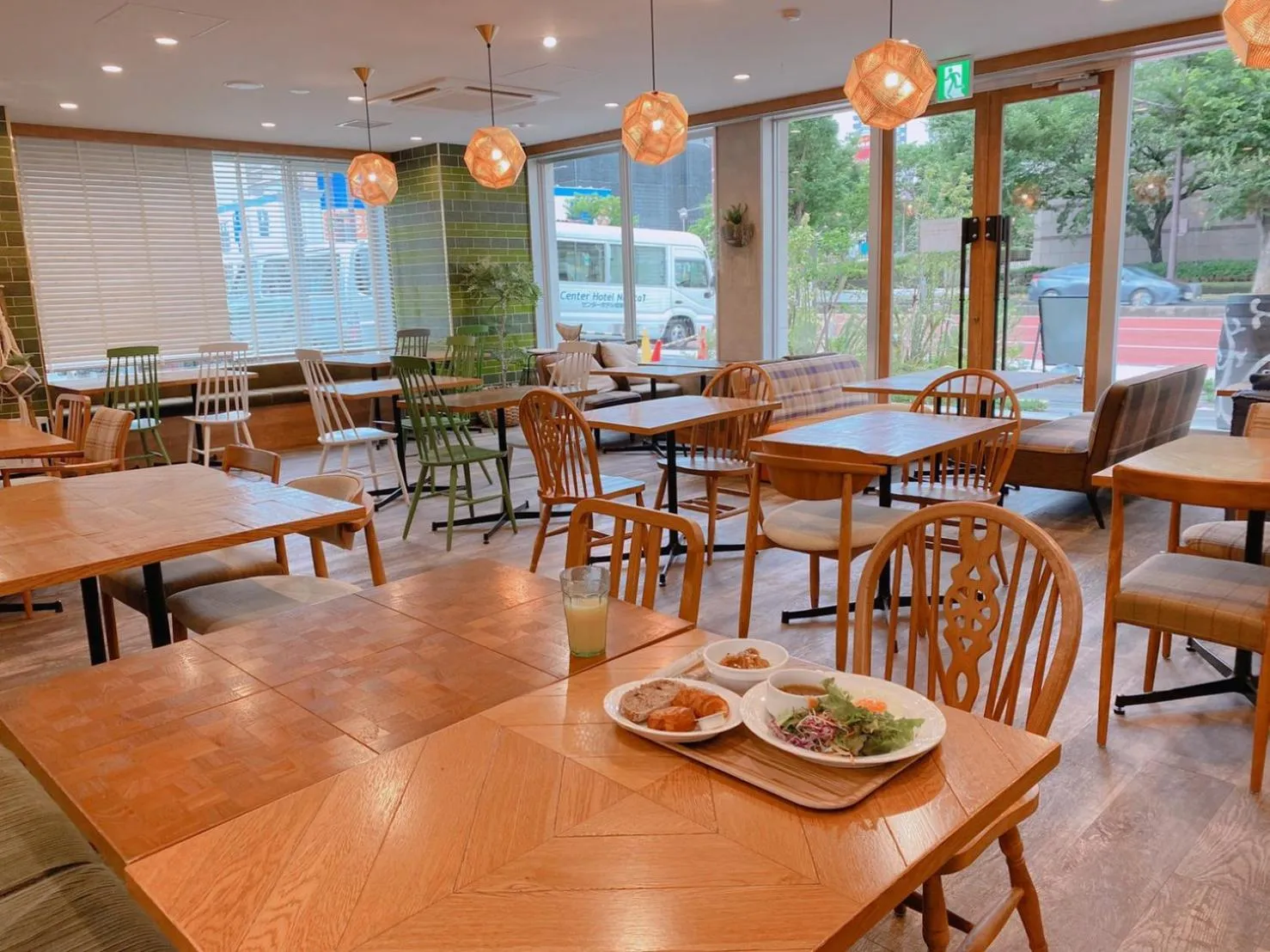 Restaurant/places to eat in Center Hotel Narita2 R51