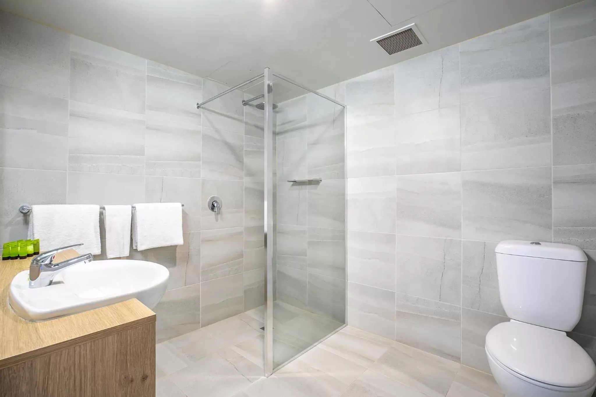 Shower, Bathroom in Nightcap at York on Lilydale