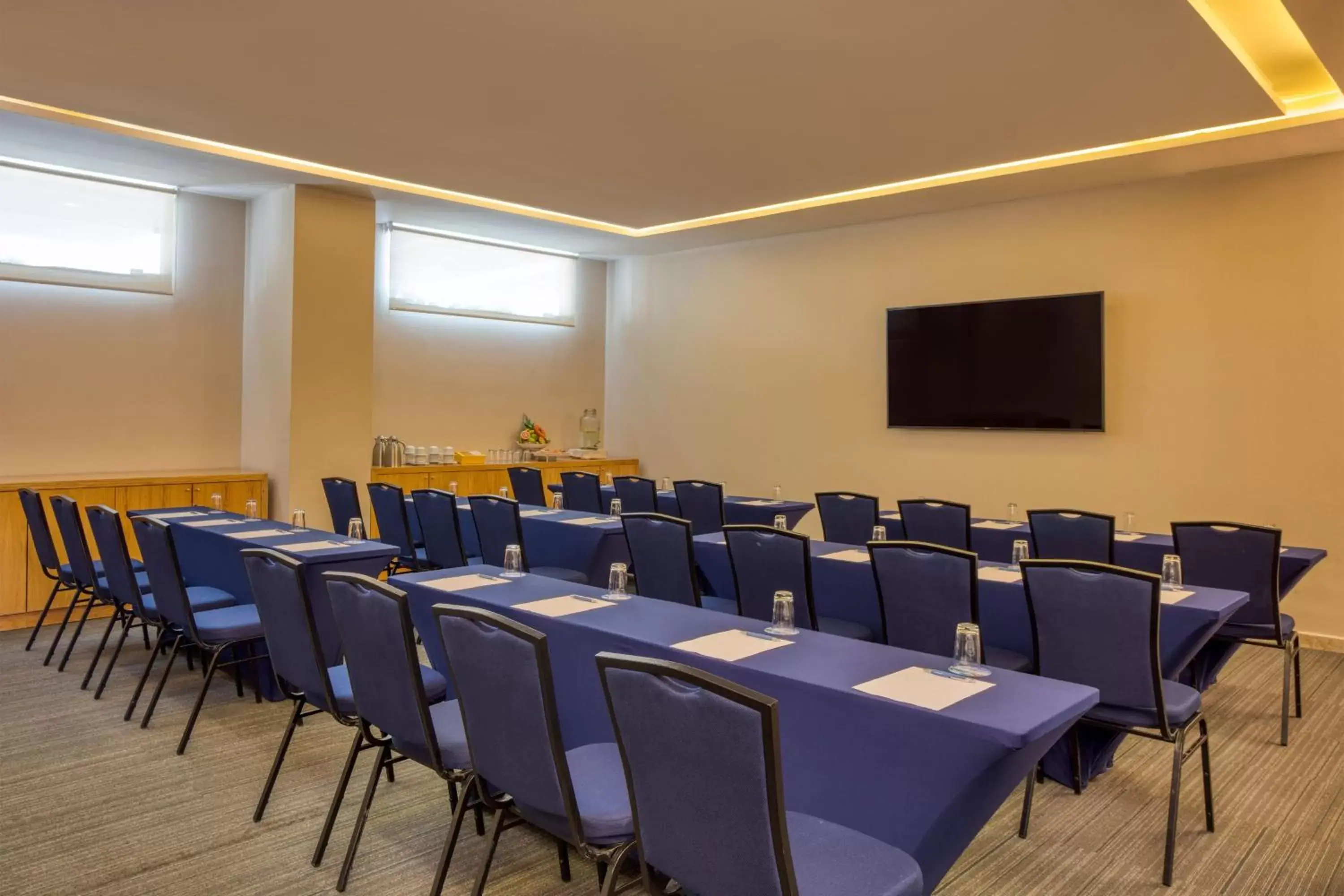 Meeting/conference room in Four Points by Sheraton Cancun Centro
