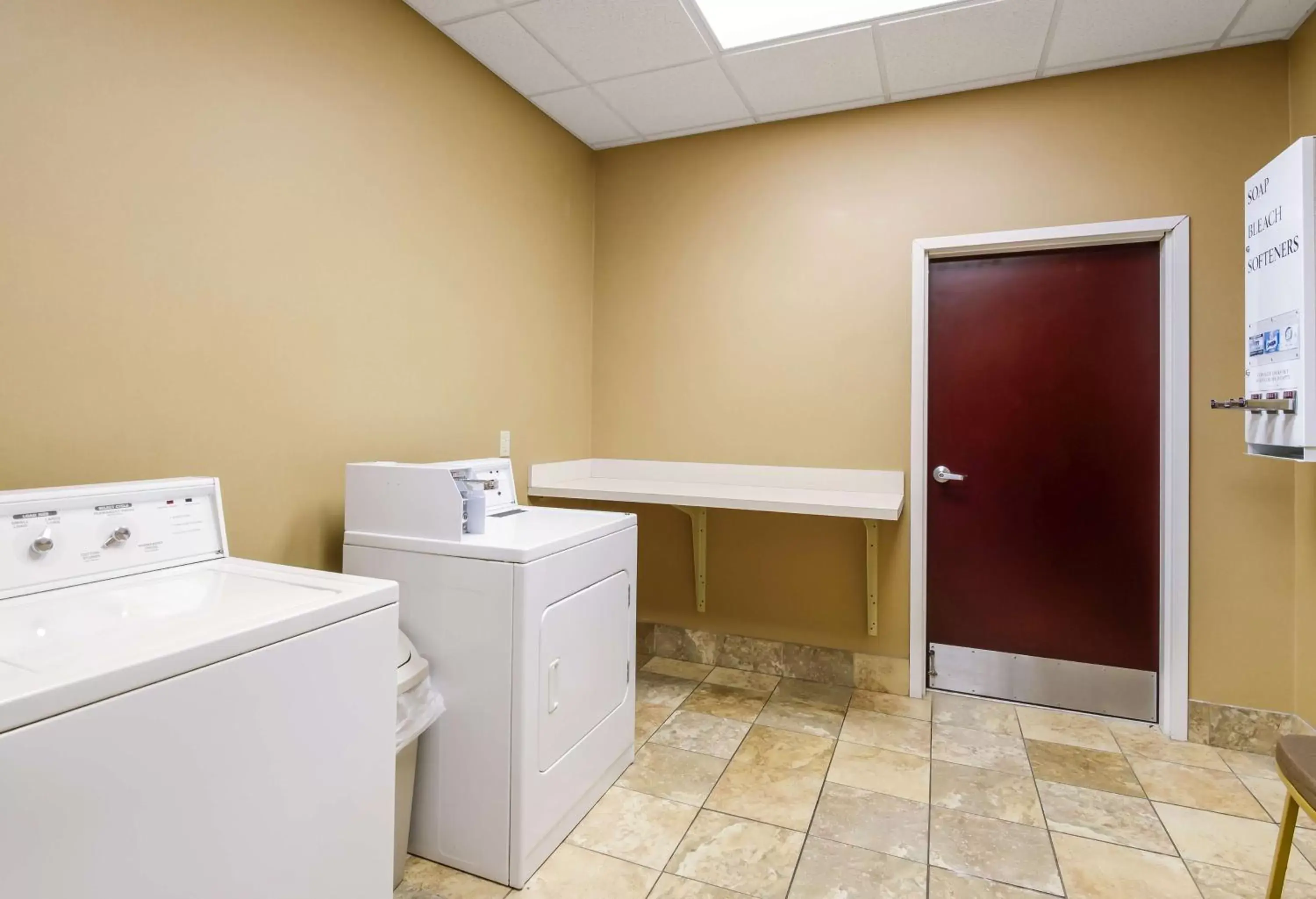 Property building, Bathroom in Hampton Inn Galax