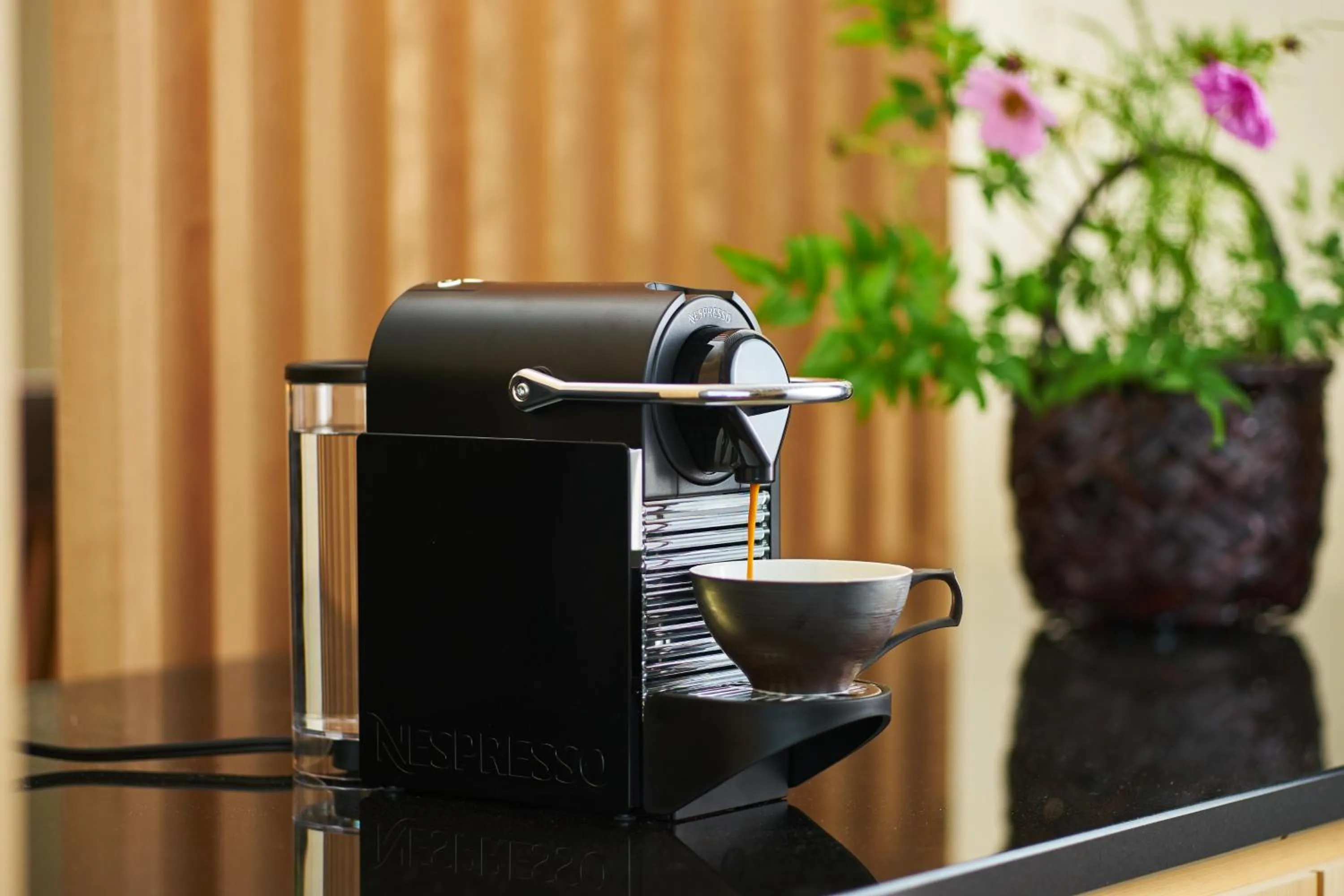 Coffee/tea facilities in Hotel Gajoen Tokyo