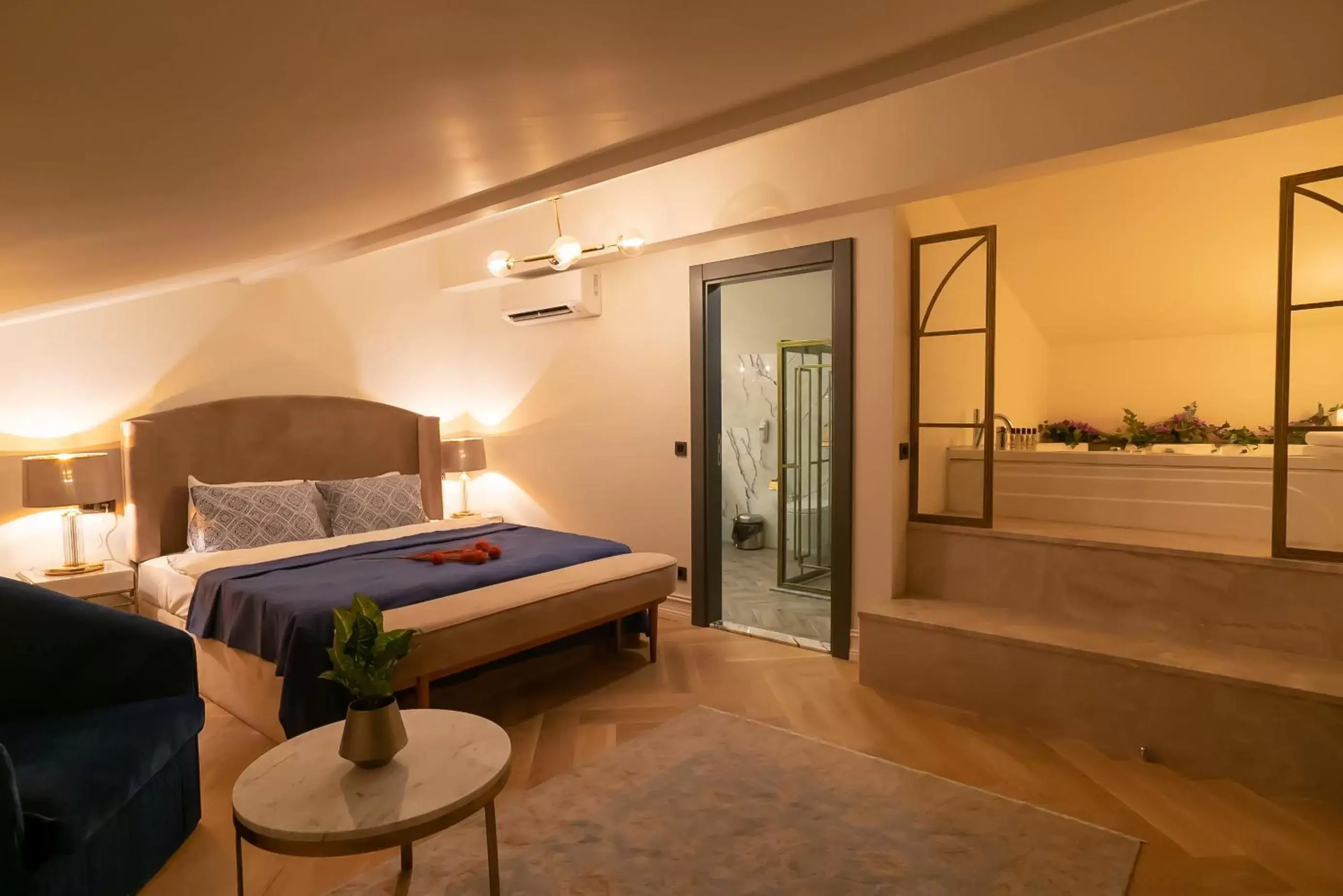 Bedroom in Malta Bosphorus Hotel