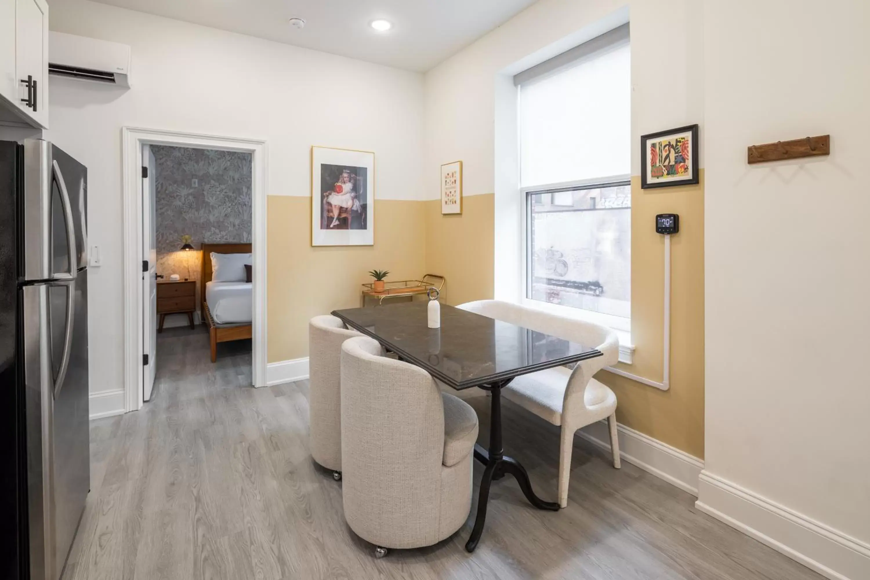 Kitchen or kitchenette, Dining Area in Sosuite at French Quarters - Rittenhouse Square