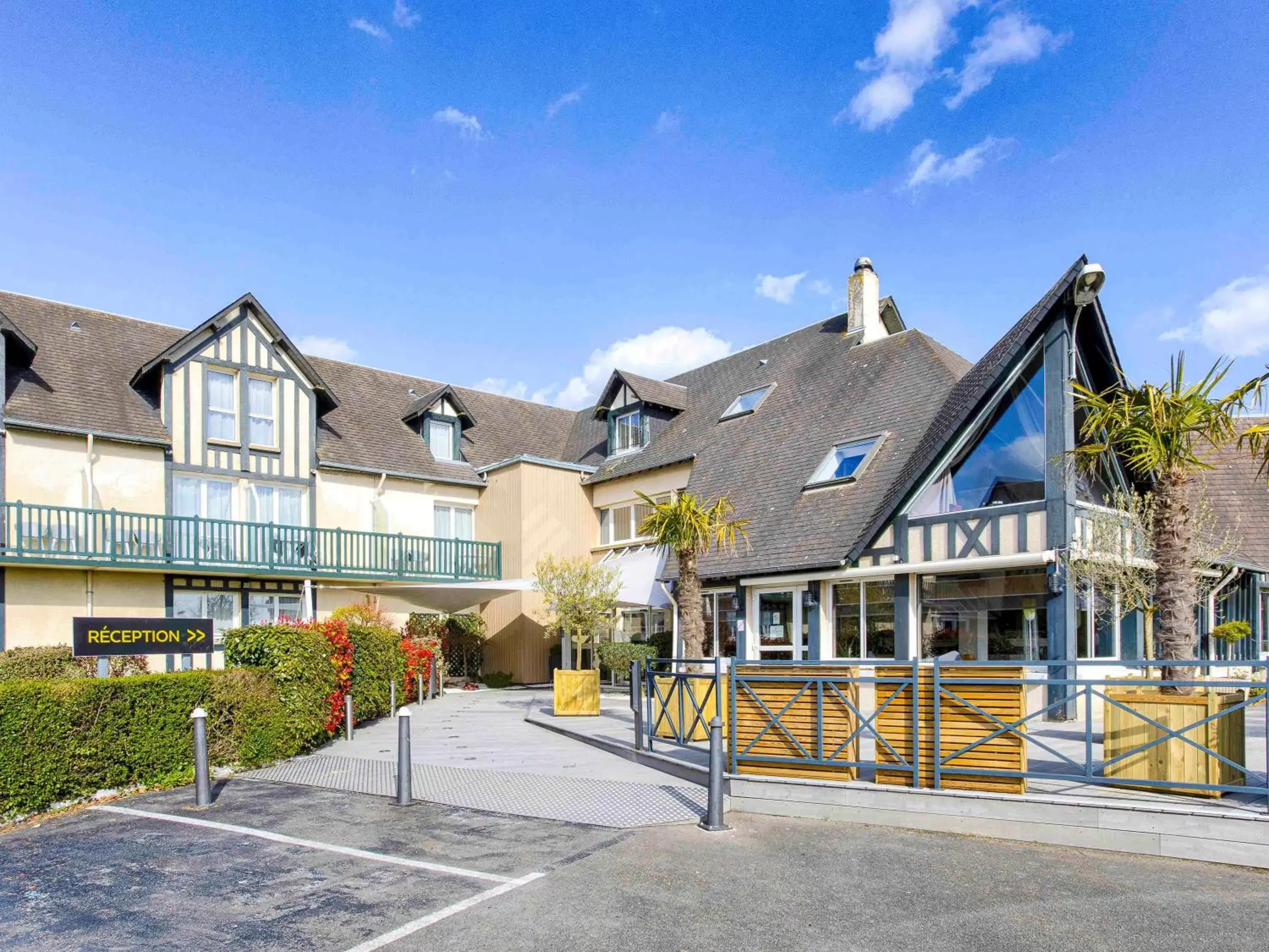 Property Building in Mercure Cabourg Hôtel & Spa