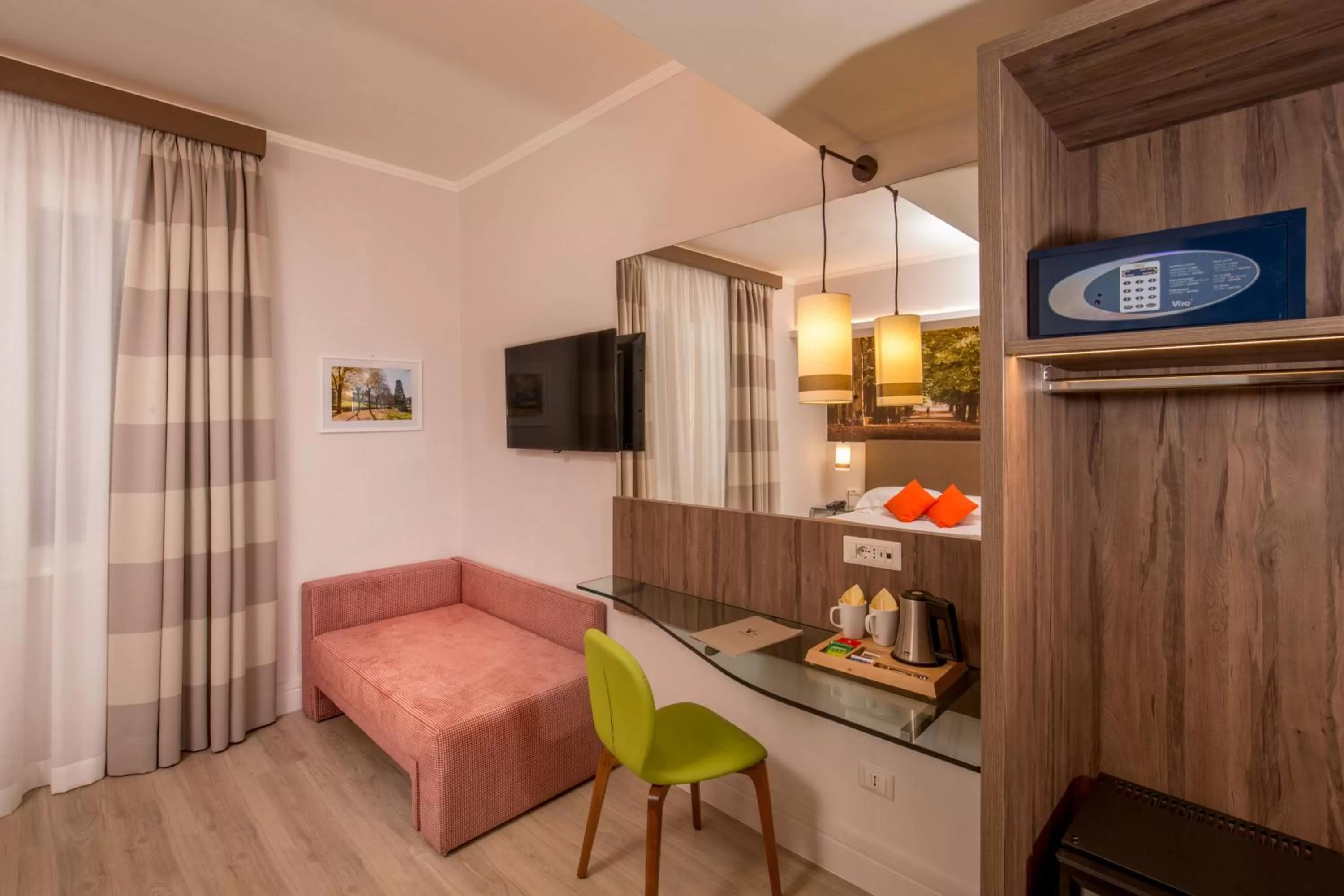 TV and multimedia in Hotel Villa Grazioli