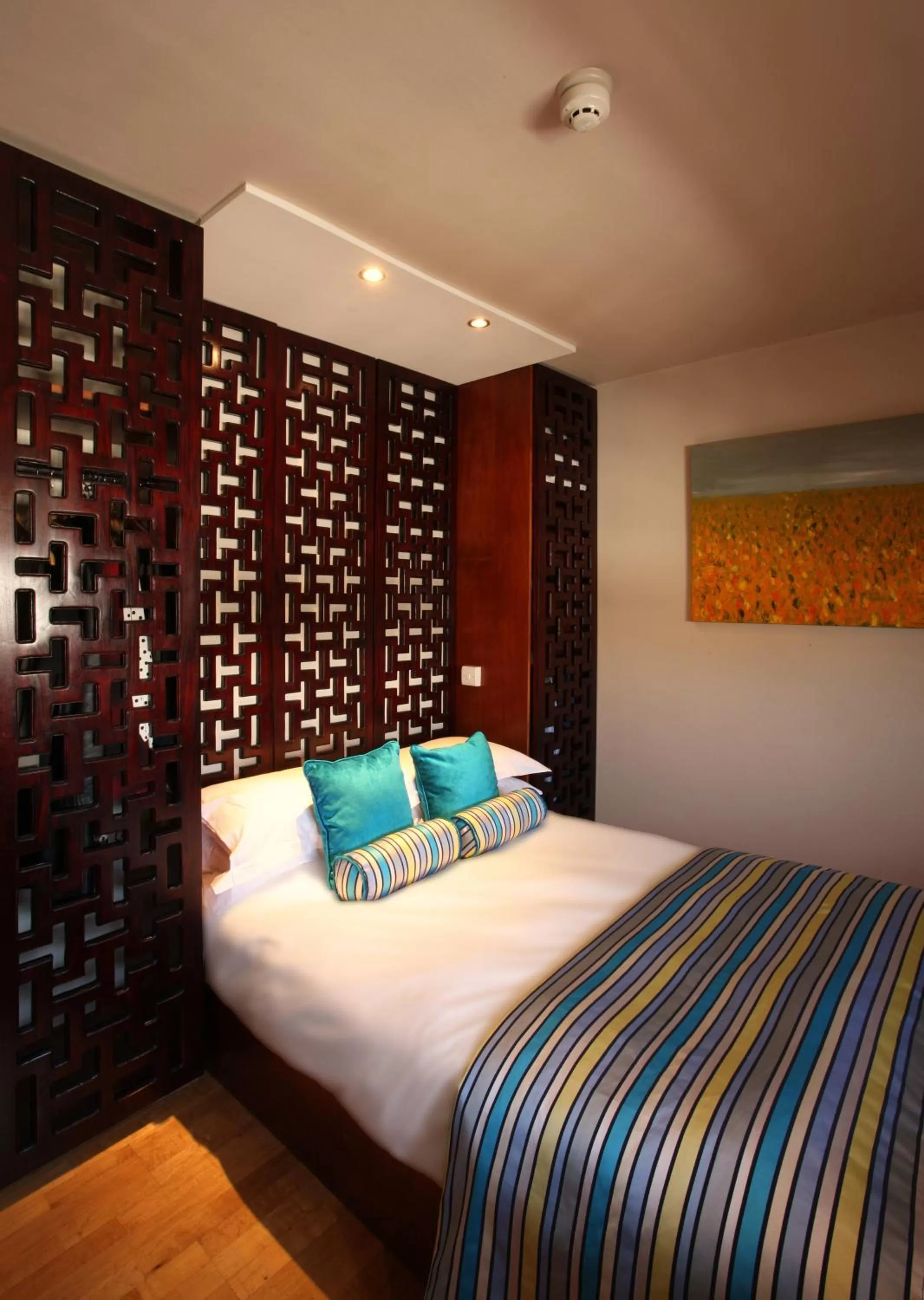 Bed in Mayflower Hotel