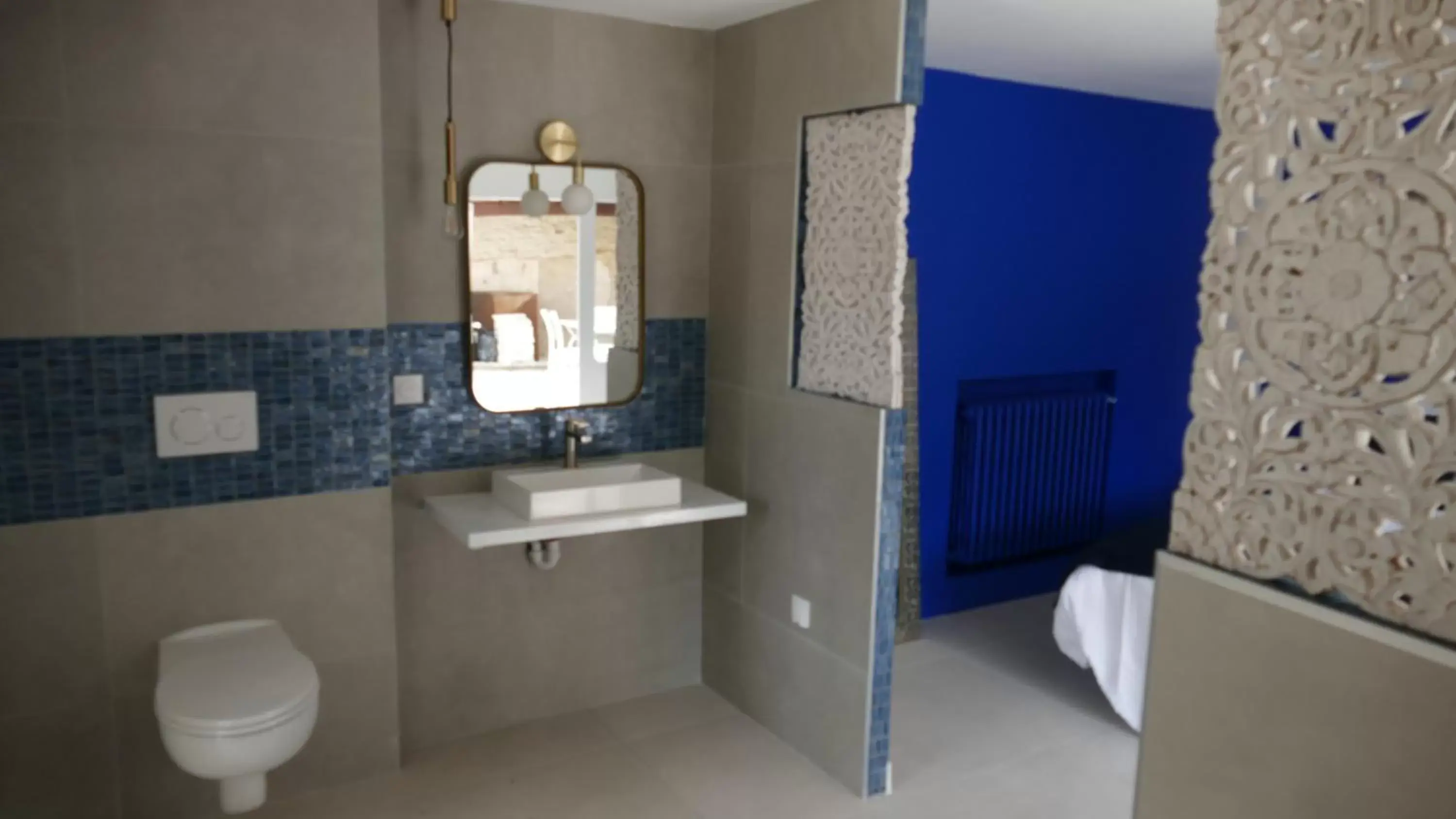 Bathroom in La Rochelle et l'Aunis