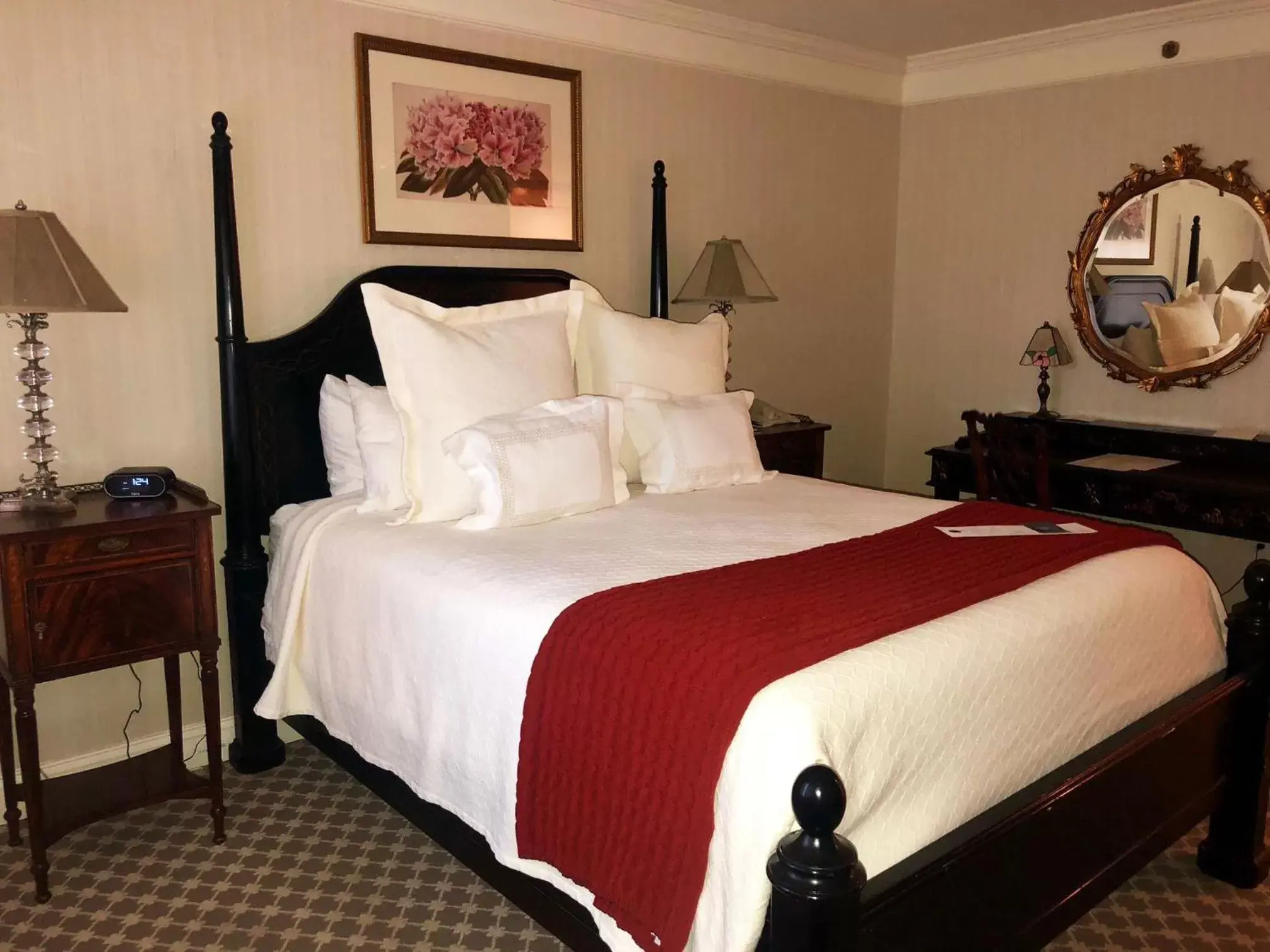 Bed in Saybrook Point Resort & Marina