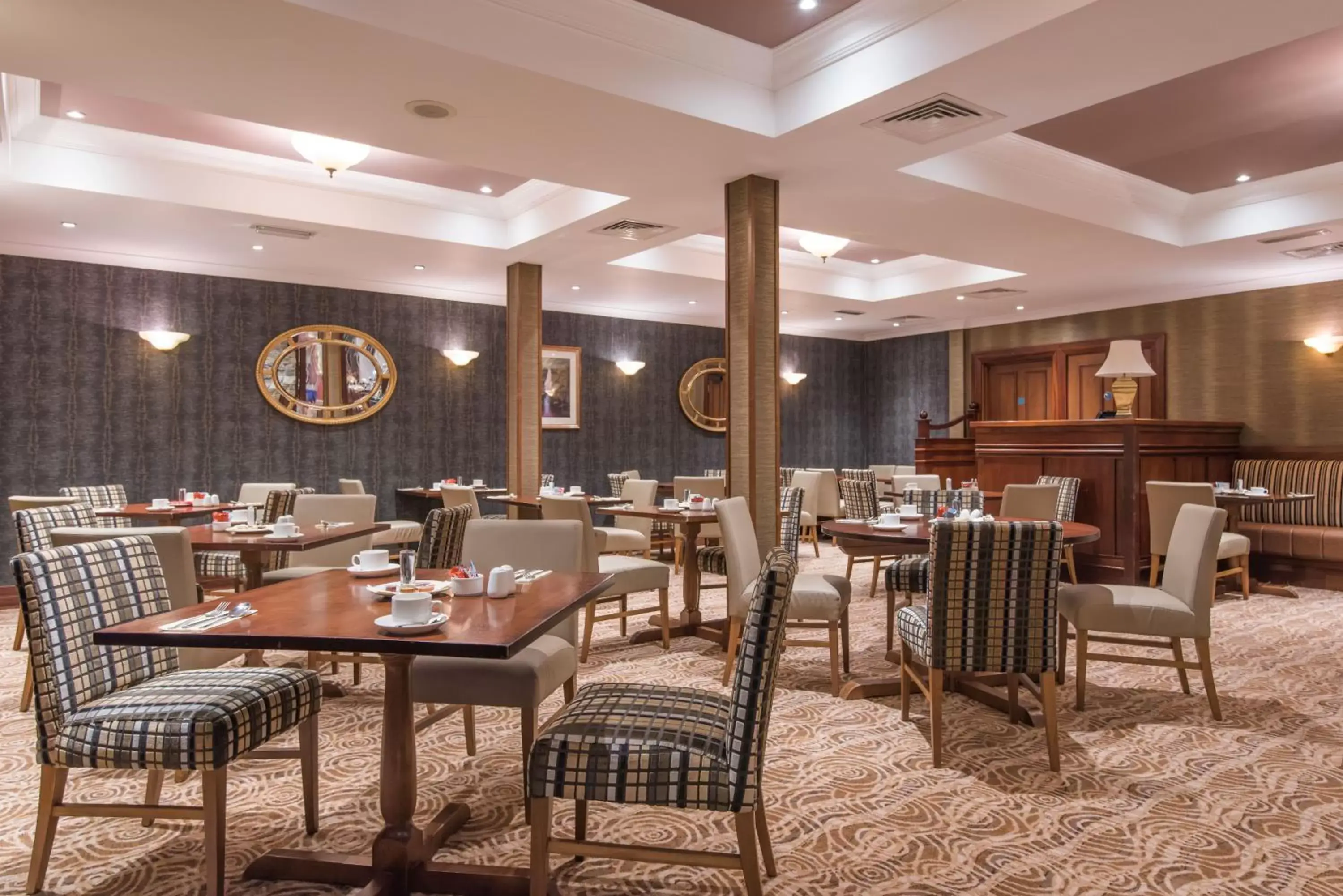 Restaurant/Places to Eat in Dunsilly Hotel