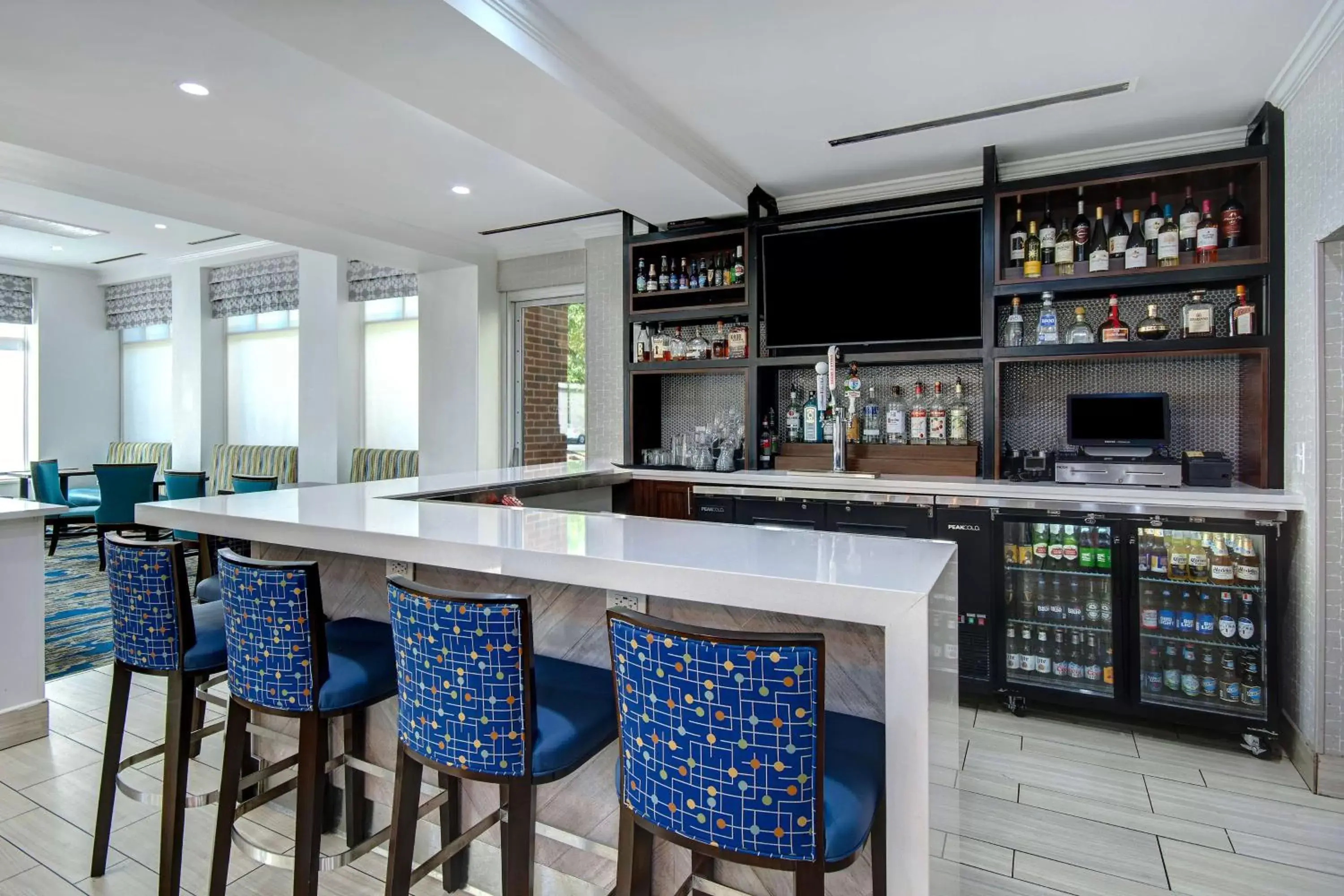 Lounge or bar, Lounge/Bar in Hilton Garden Inn Detroit Metro Airport